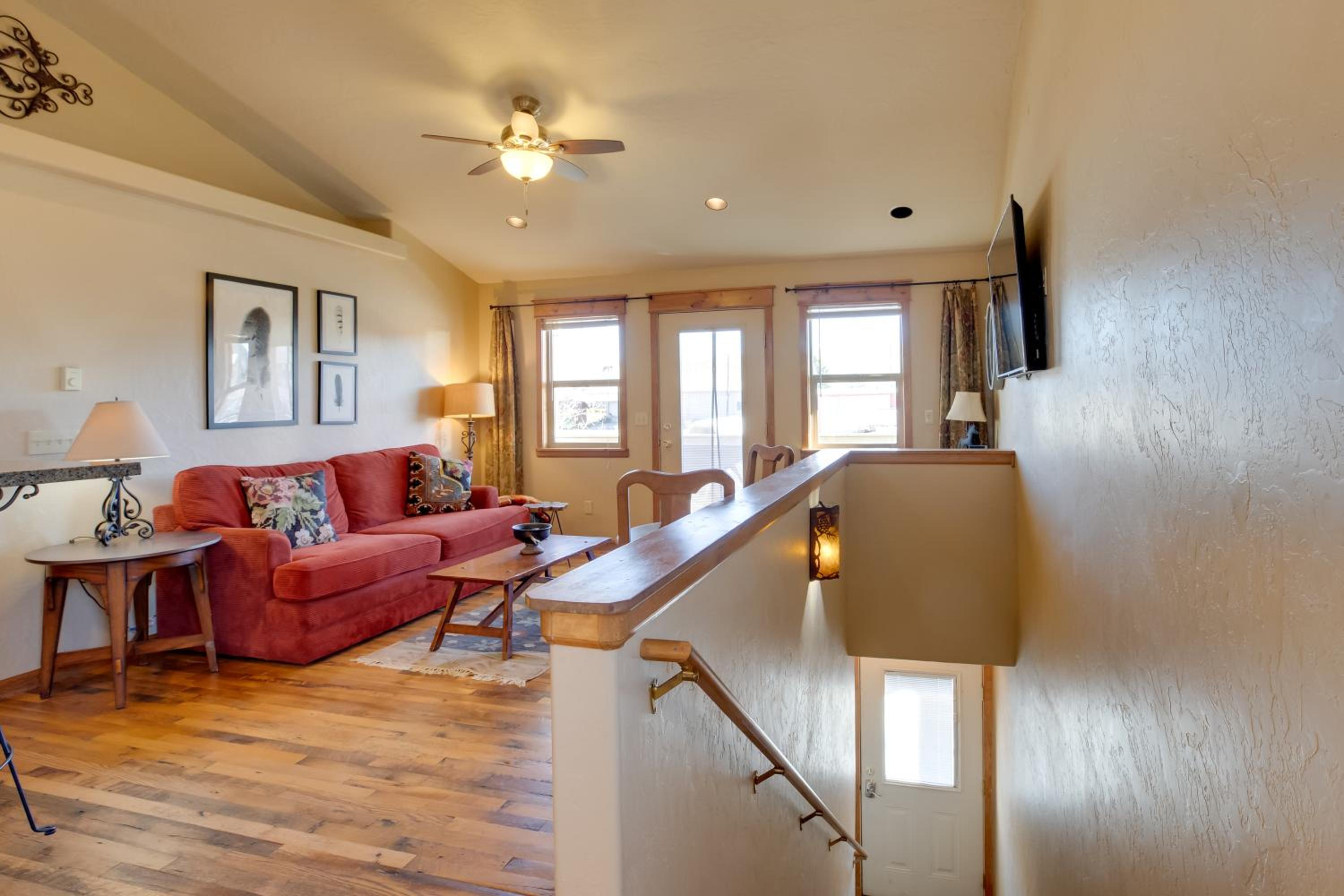 3 Blocks to Main St Cozy Gunnison Retreat!