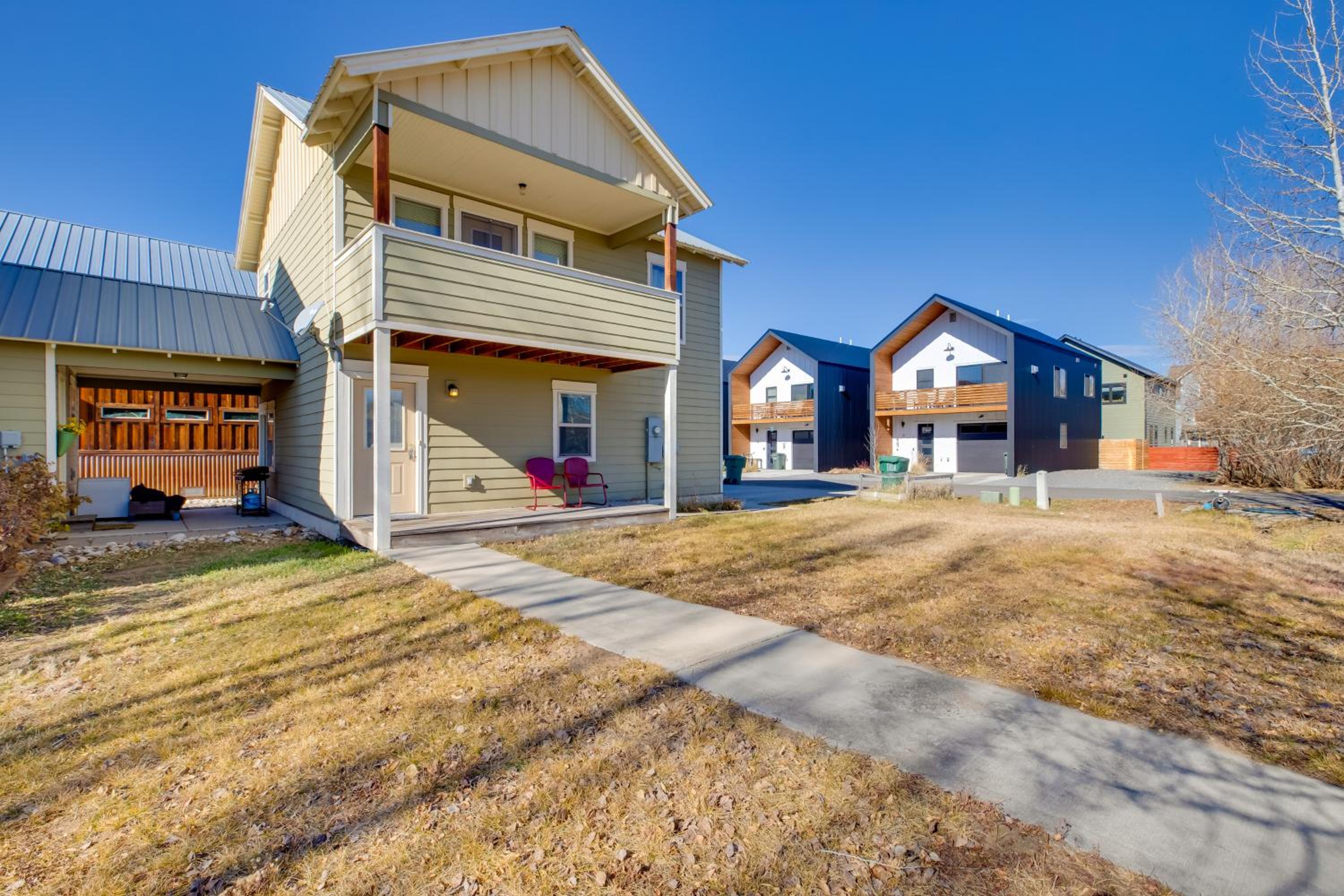 3 Blocks to Main St Cozy Gunnison Retreat!