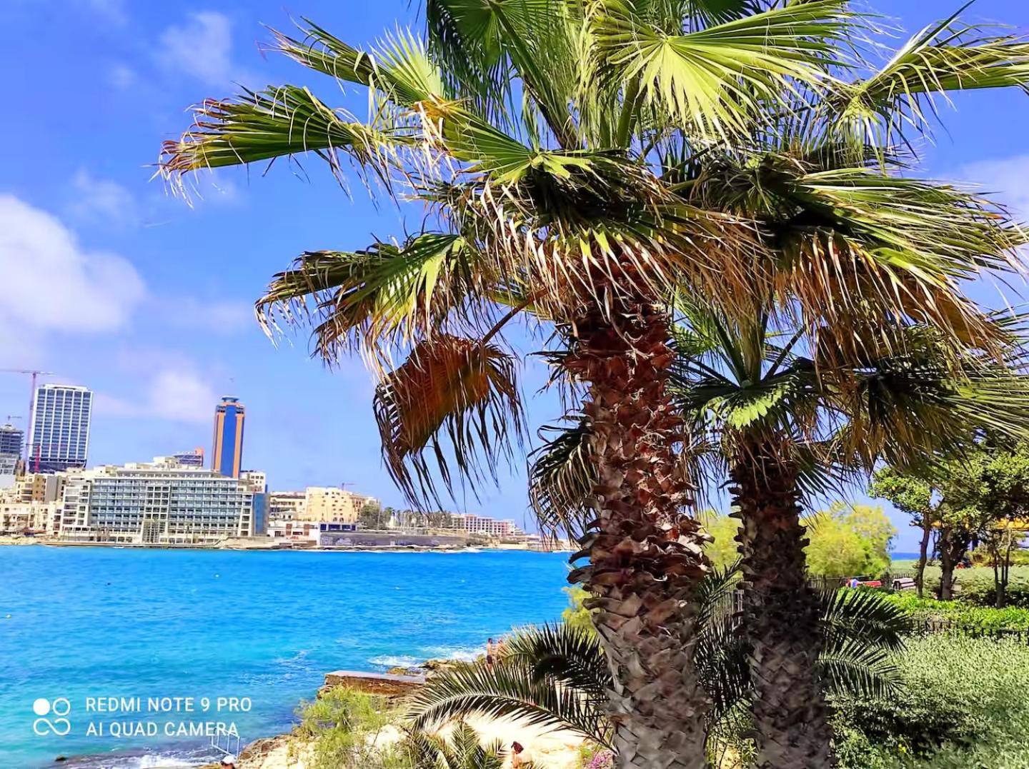 Waterfront Panorama Massive Three Bedrooms Flat 8S