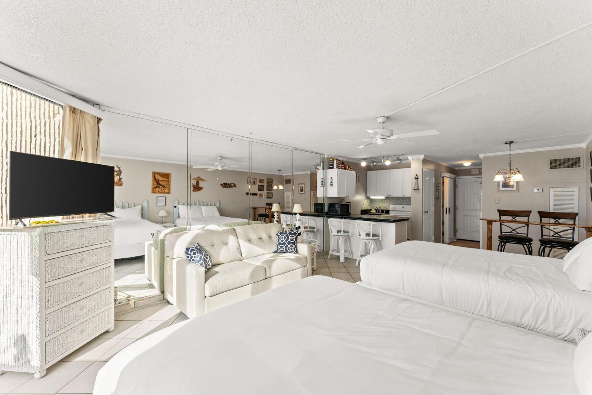 Beach Front Ocean View Condo - Top of the Gulf 105