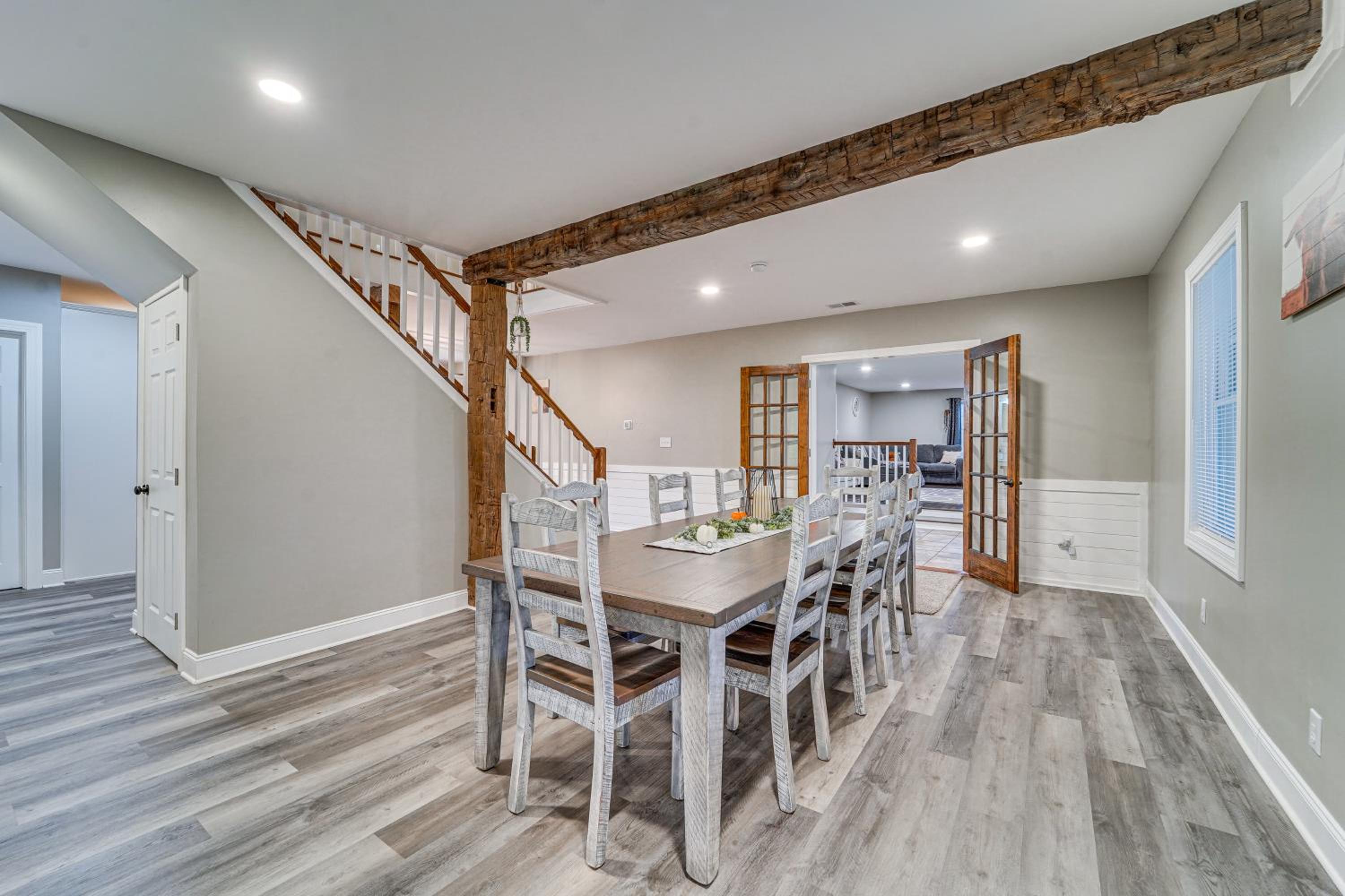 Mtn Views! Peaceful Rural Retreat in Mapleton