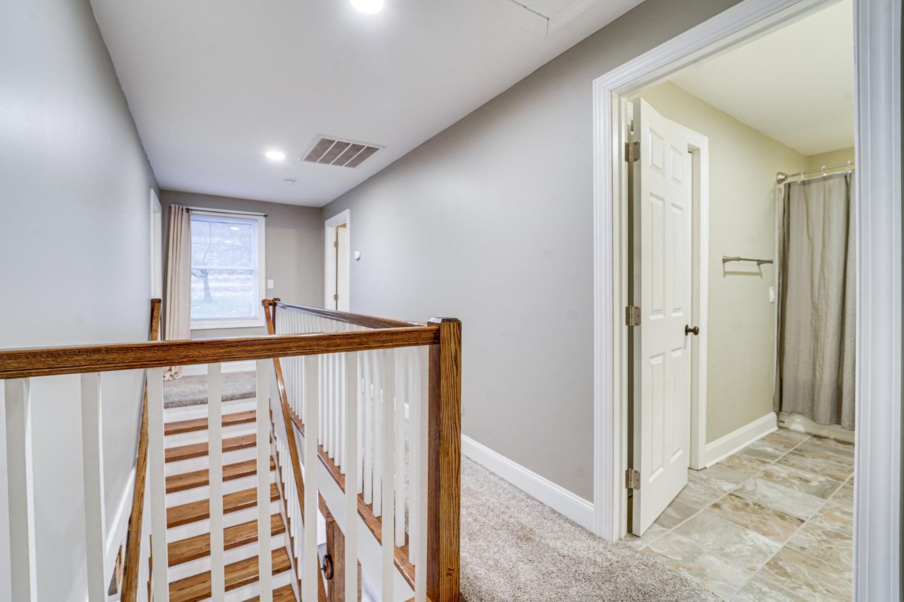 Mtn Views! Peaceful Rural Retreat in Mapleton