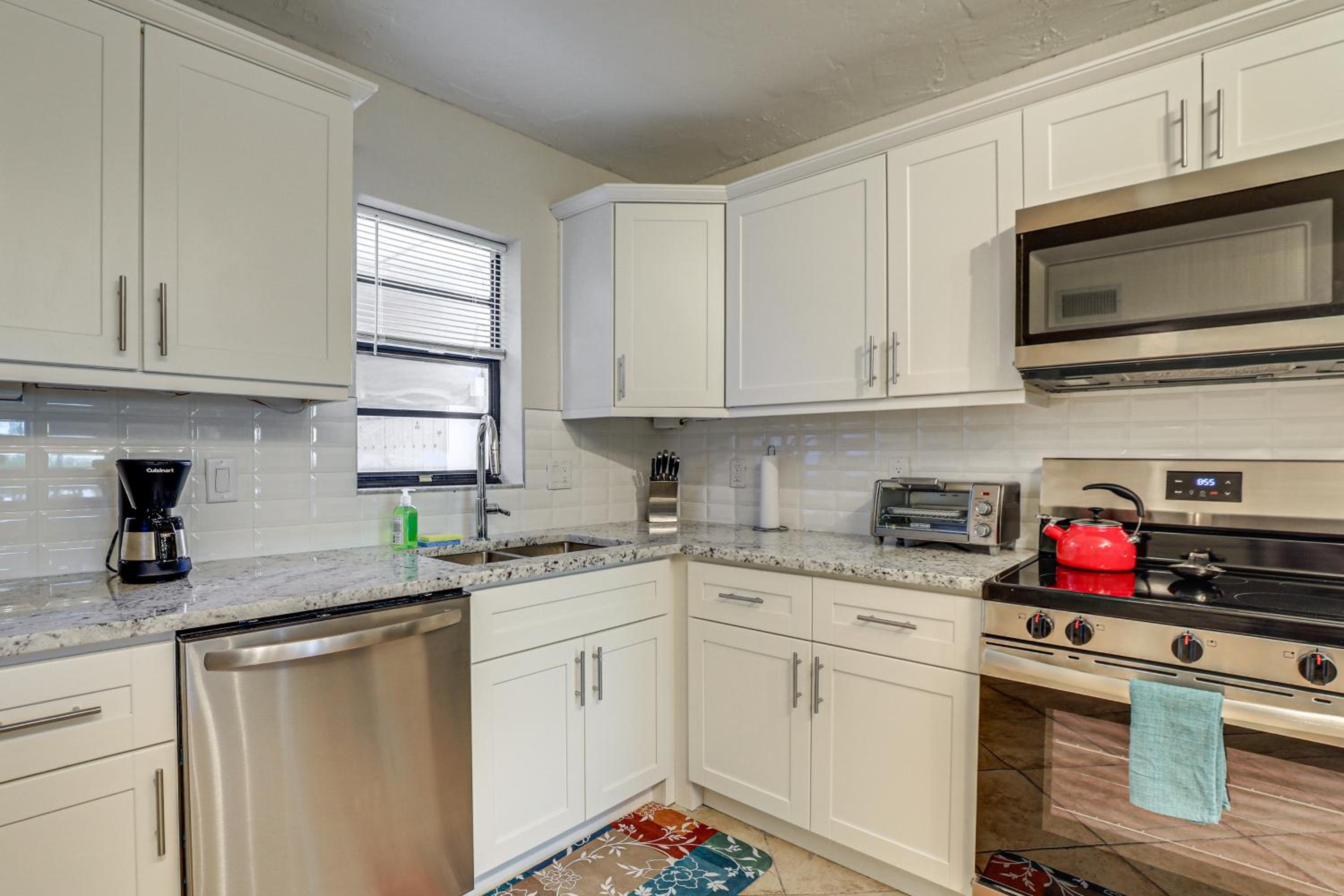 Great View, Resort Perks! Waterfront St Pete Condo