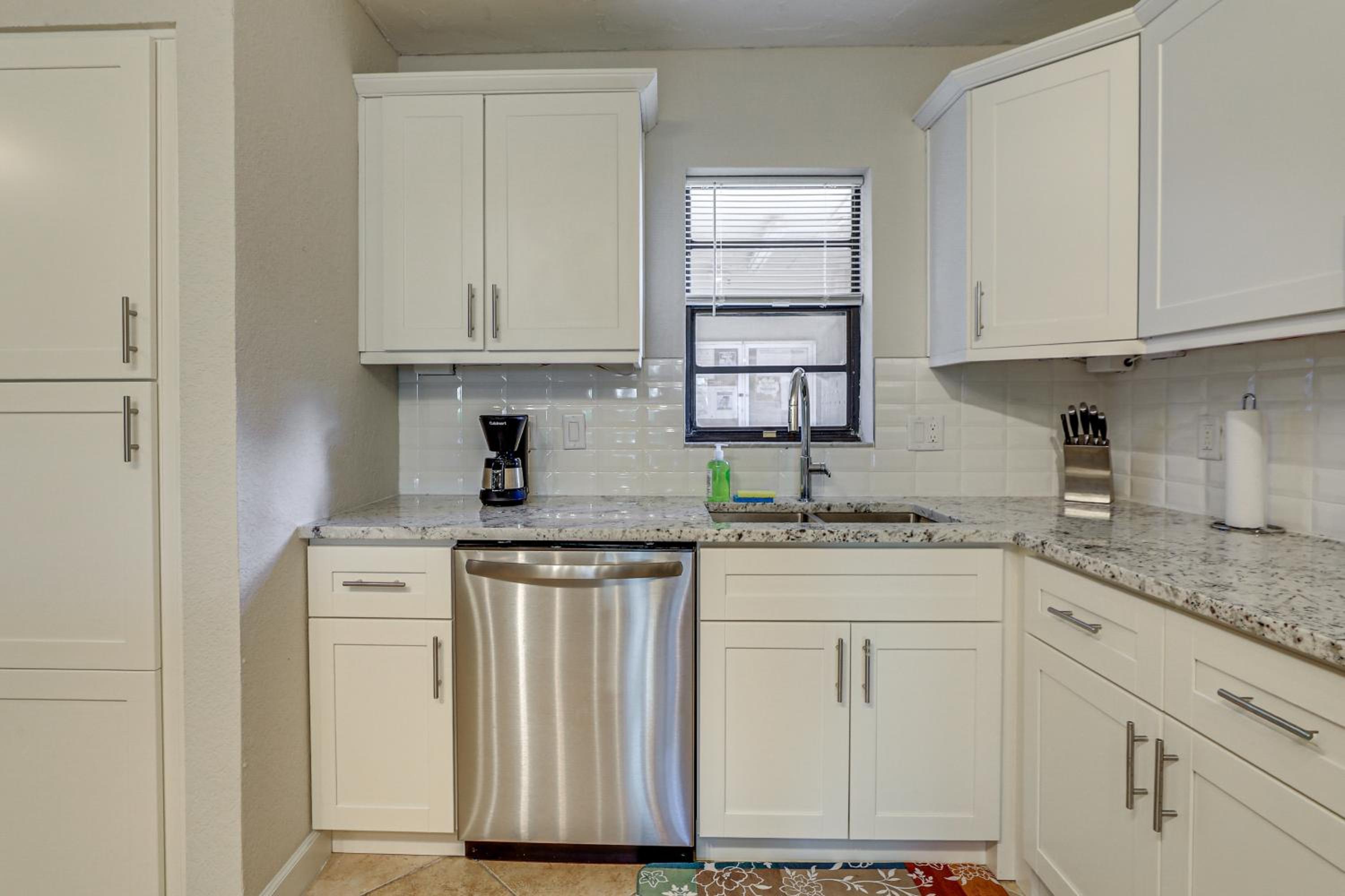 Great View, Resort Perks! Waterfront St Pete Condo