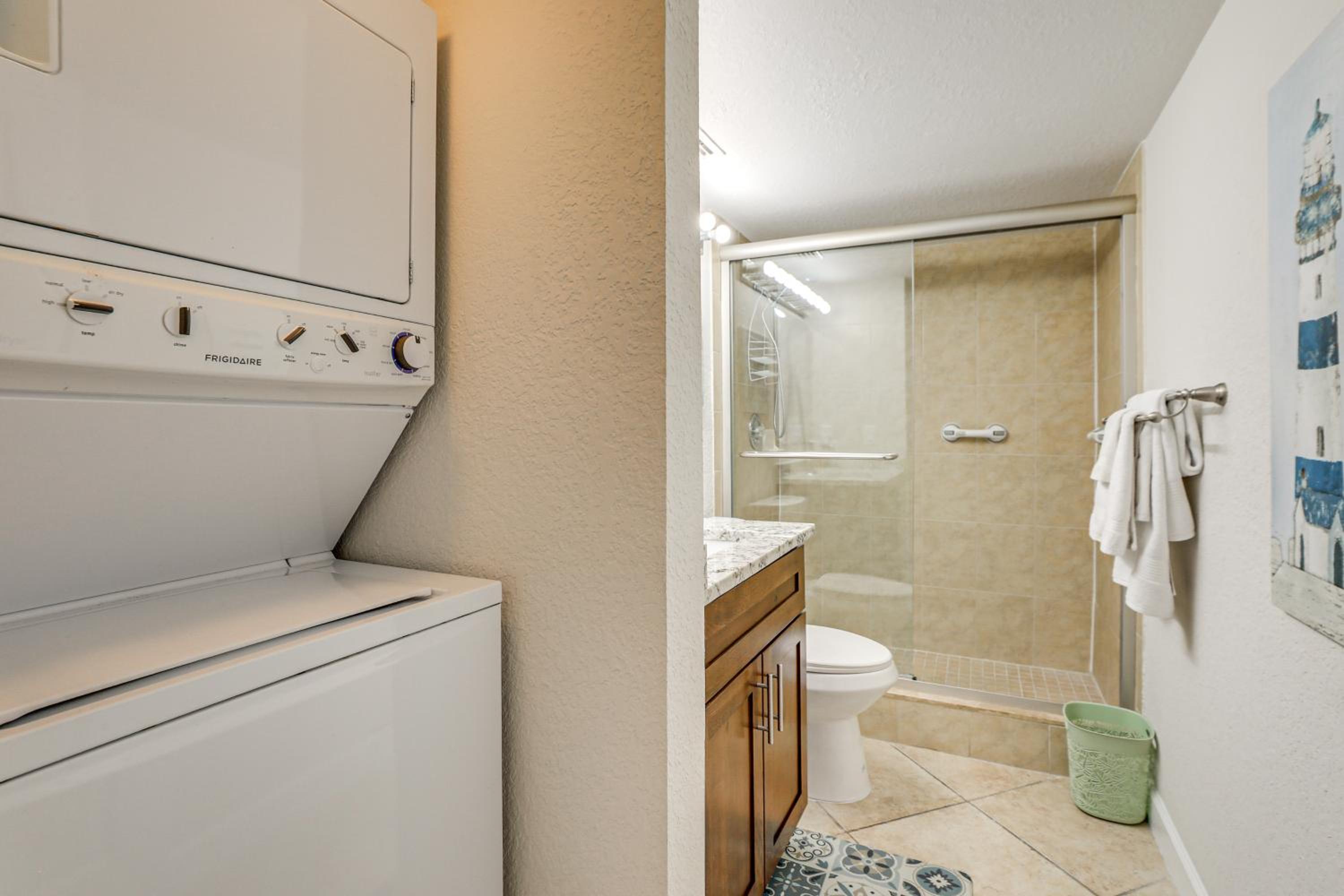 Great View, Resort Perks! Waterfront St Pete Condo