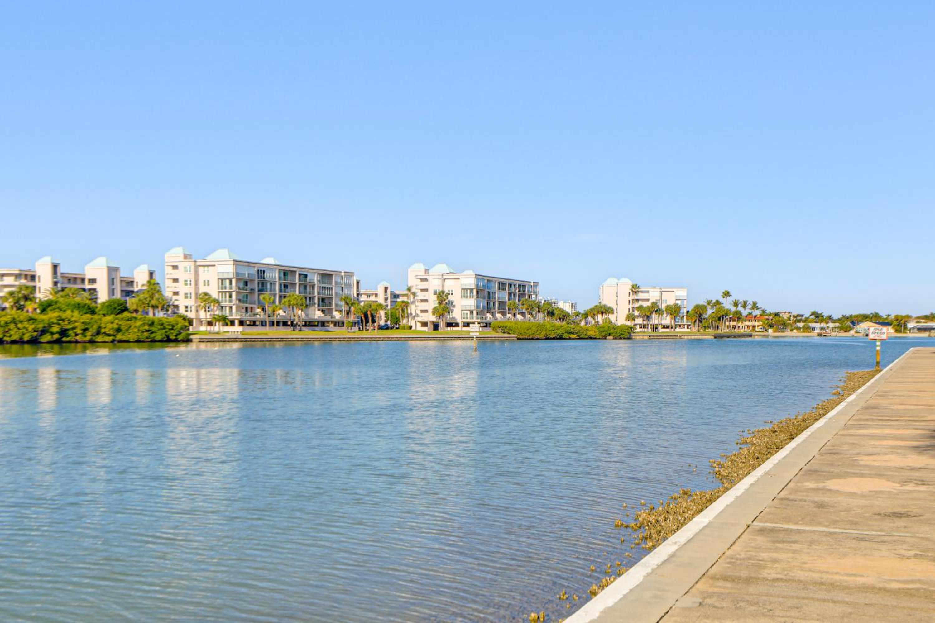 Great View, Resort Perks! Waterfront St Pete Condo