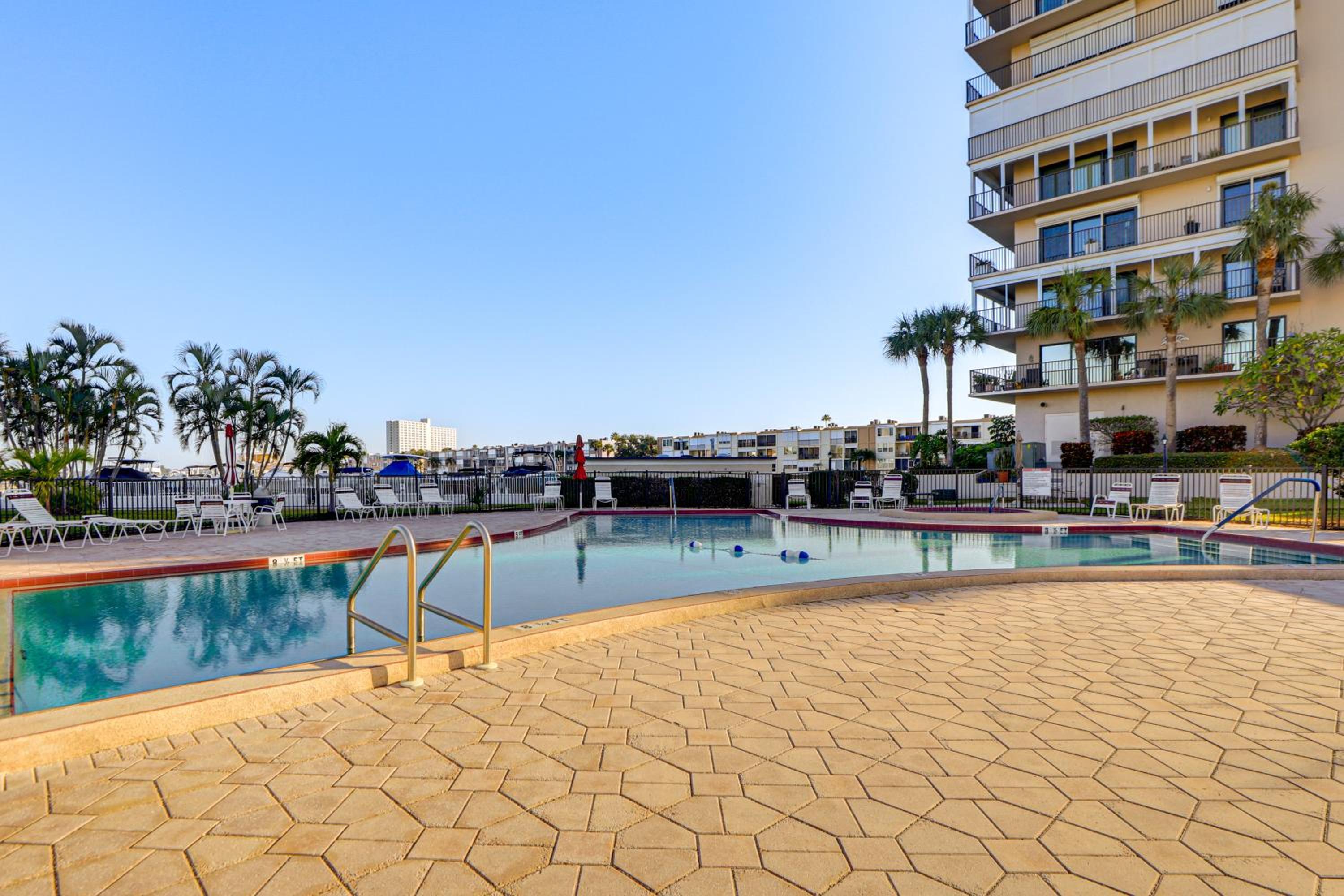 Great View, Resort Perks! Waterfront St Pete Condo
