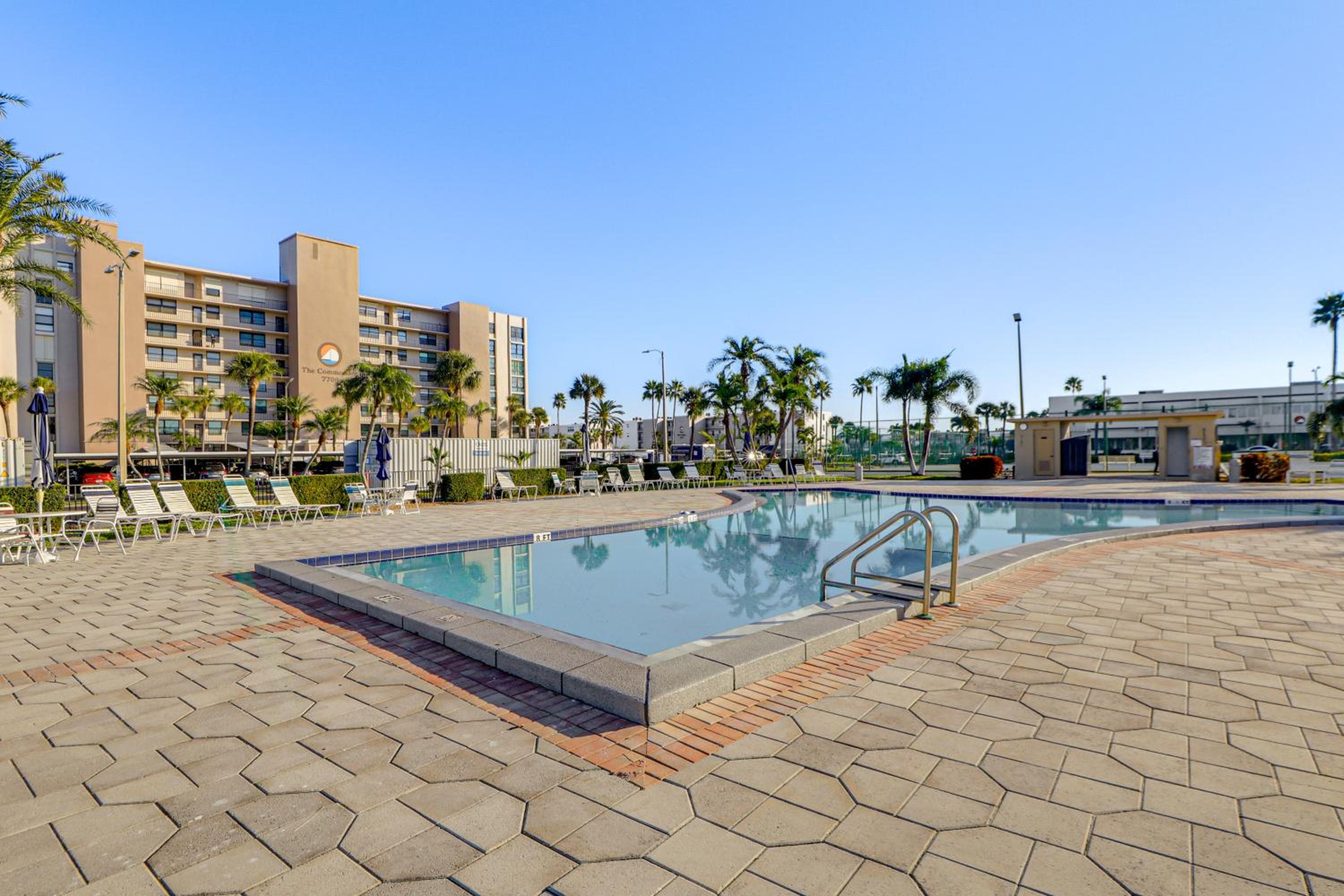 Great View, Resort Perks! Waterfront St Pete Condo