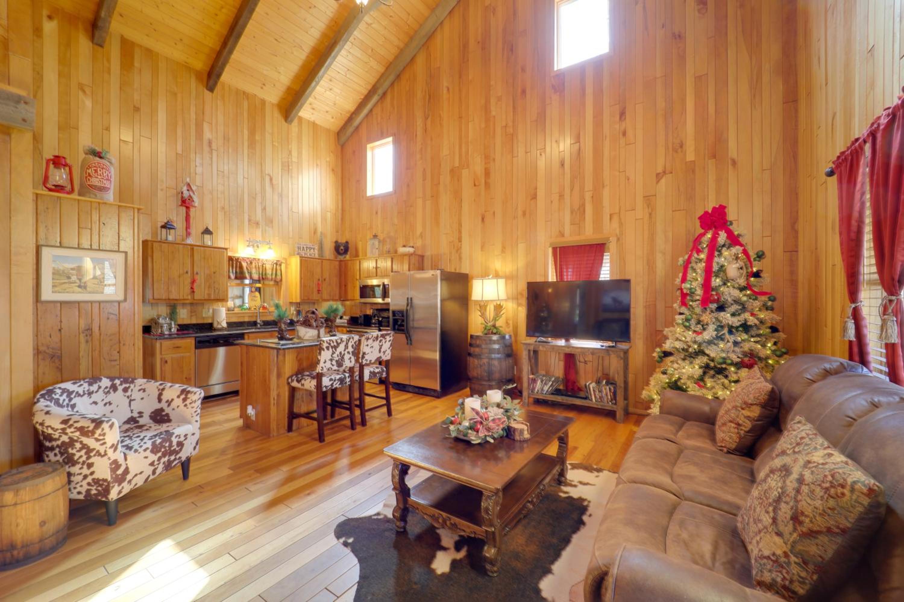 Less Than 1 Mi to Linville Falls Family Gem with Game Room!