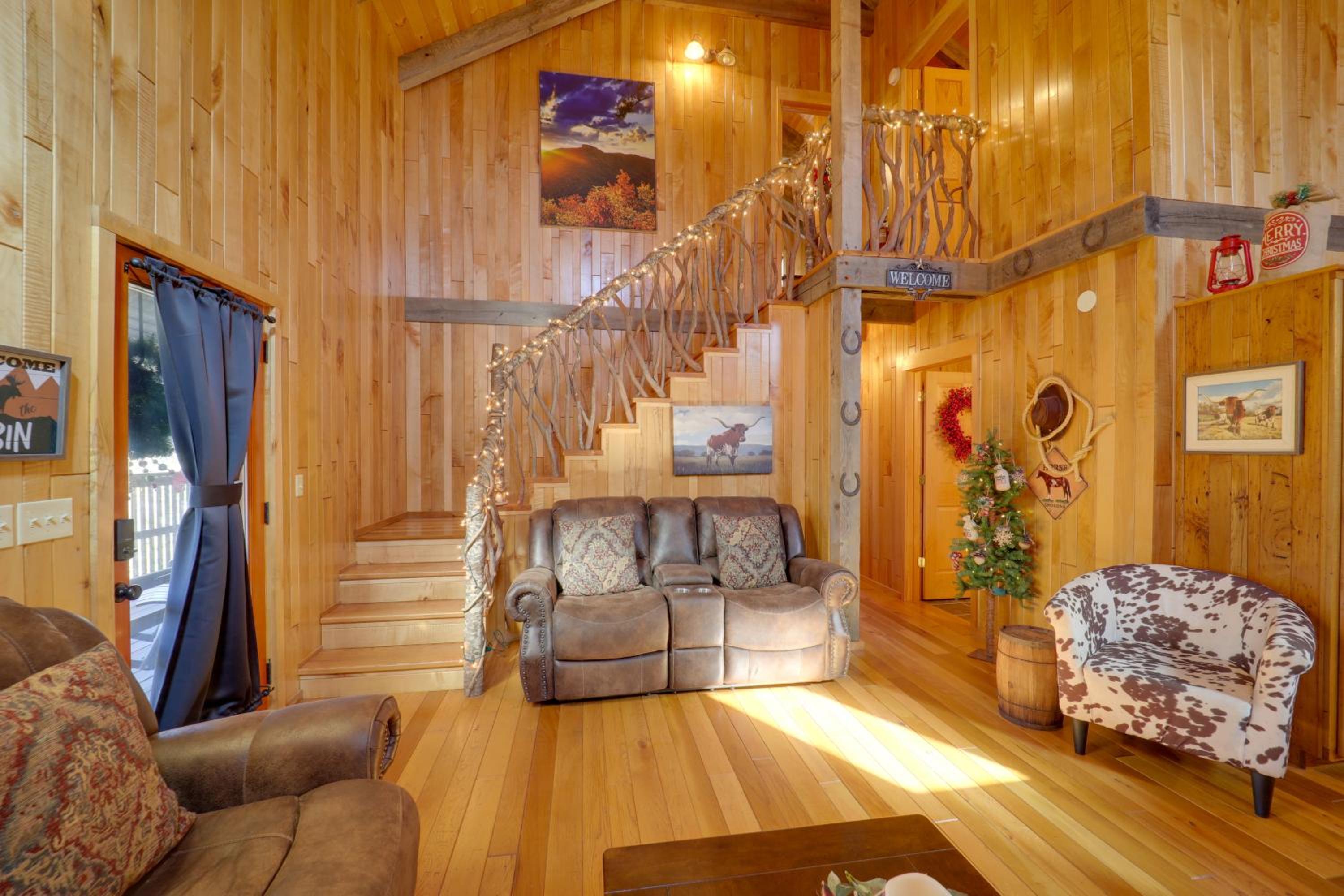 Less Than 1 Mi to Linville Falls Family Gem with Game Room!