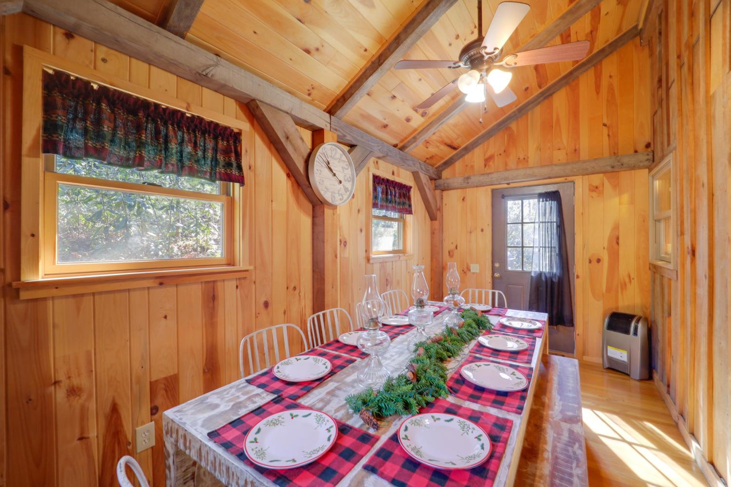Less Than 1 Mi to Linville Falls Family Gem with Game Room!
