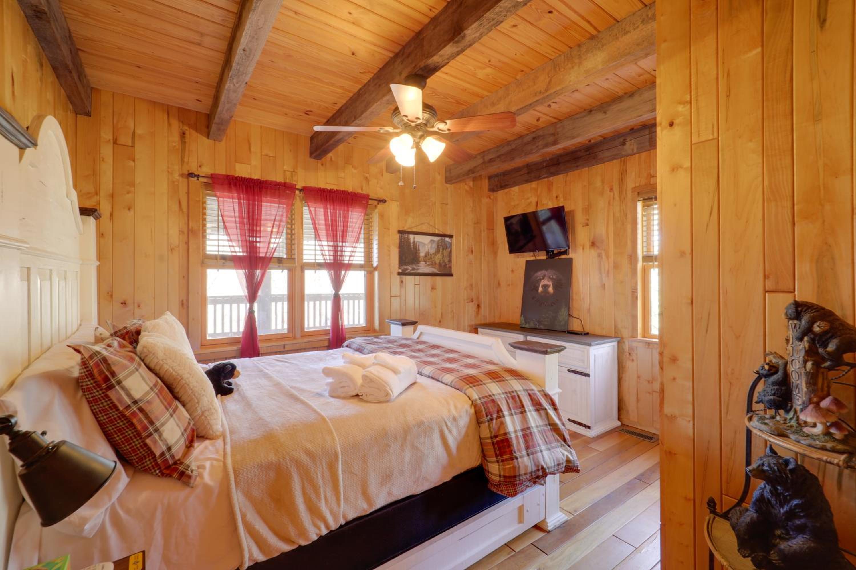 Less Than 1 Mi to Linville Falls Family Gem with Game Room!