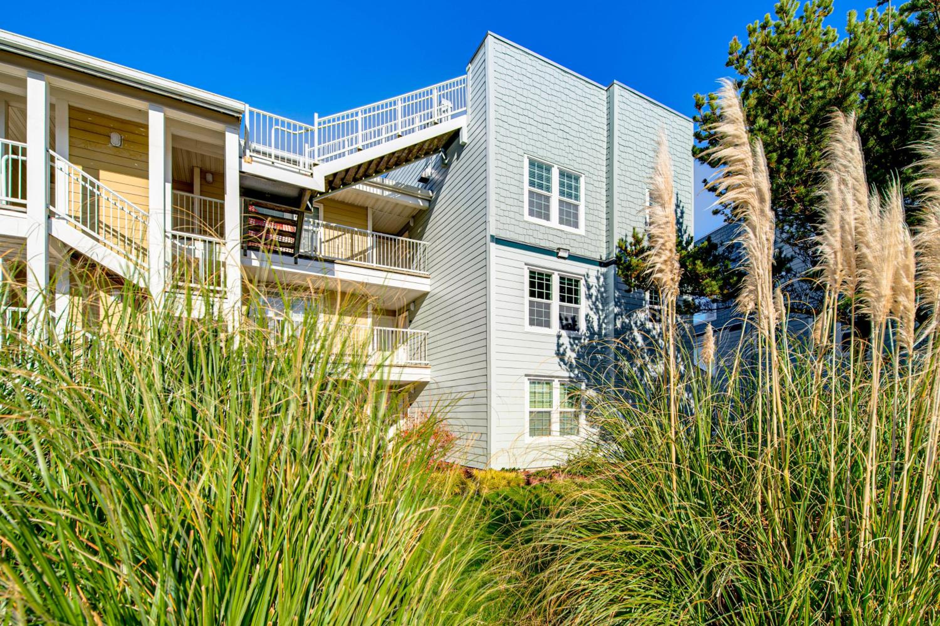 Beach Access and Community Perks! Westport Hideaway