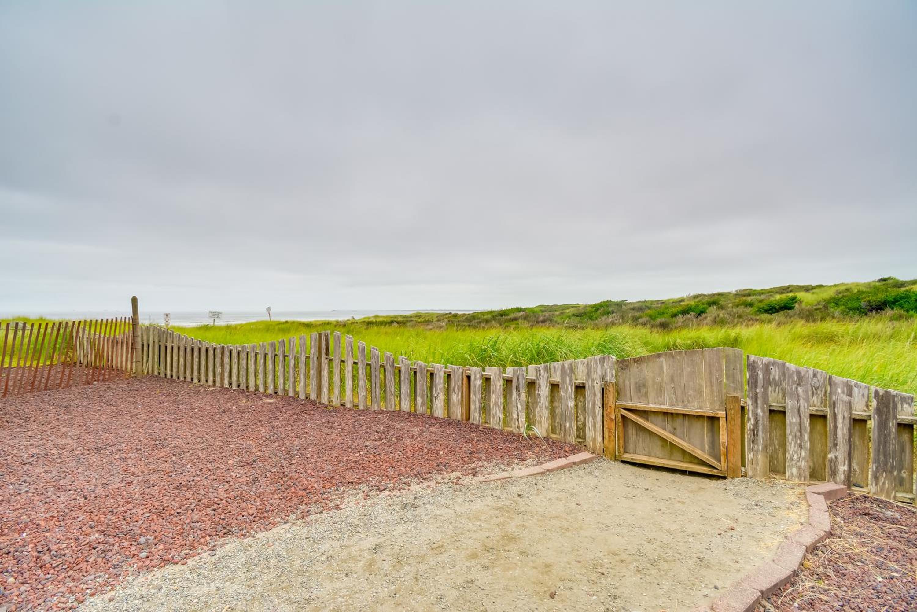 Beach Access and Community Perks! Westport Hideaway