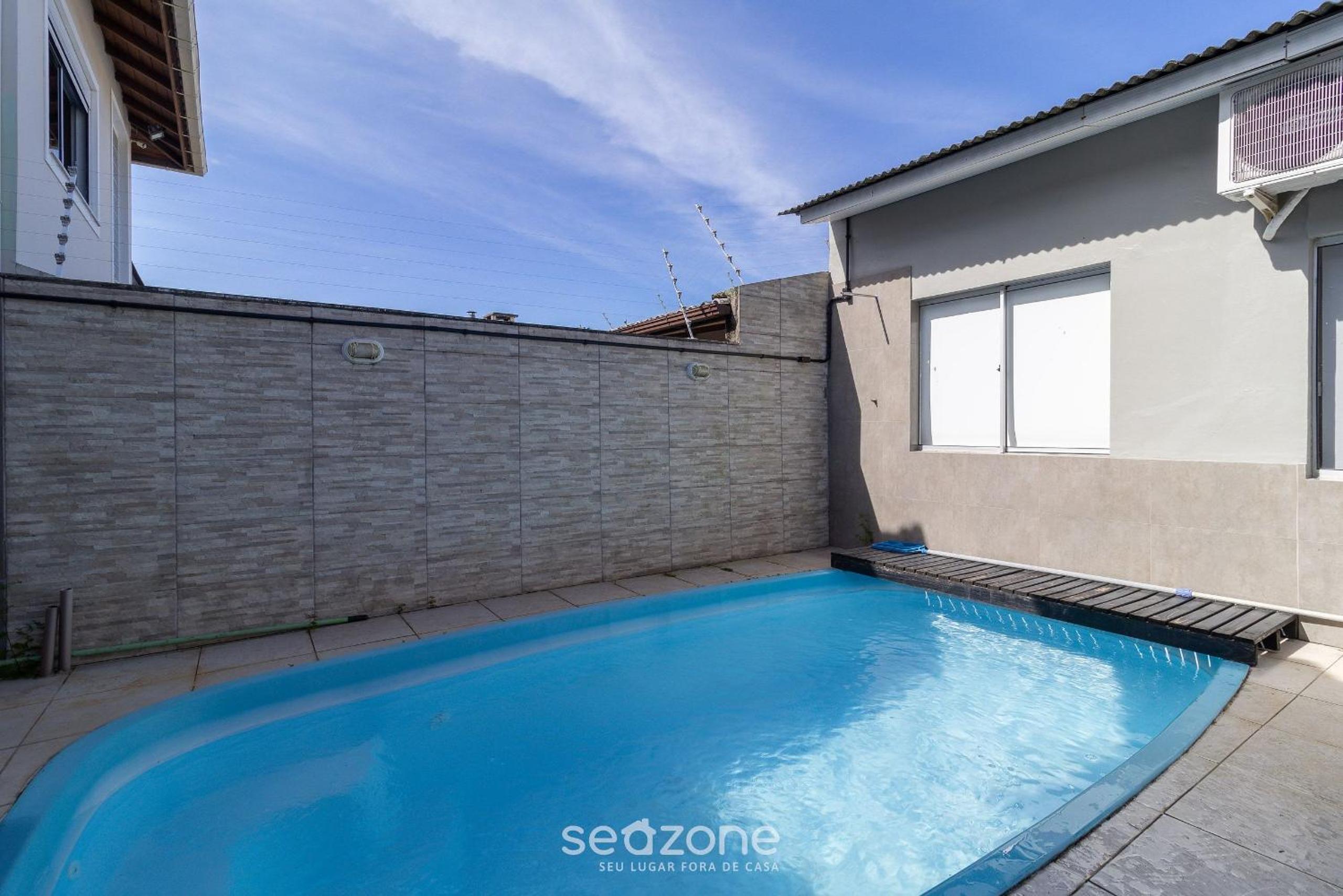Modern Studio in Condominium with Pool in Floripa - ASK