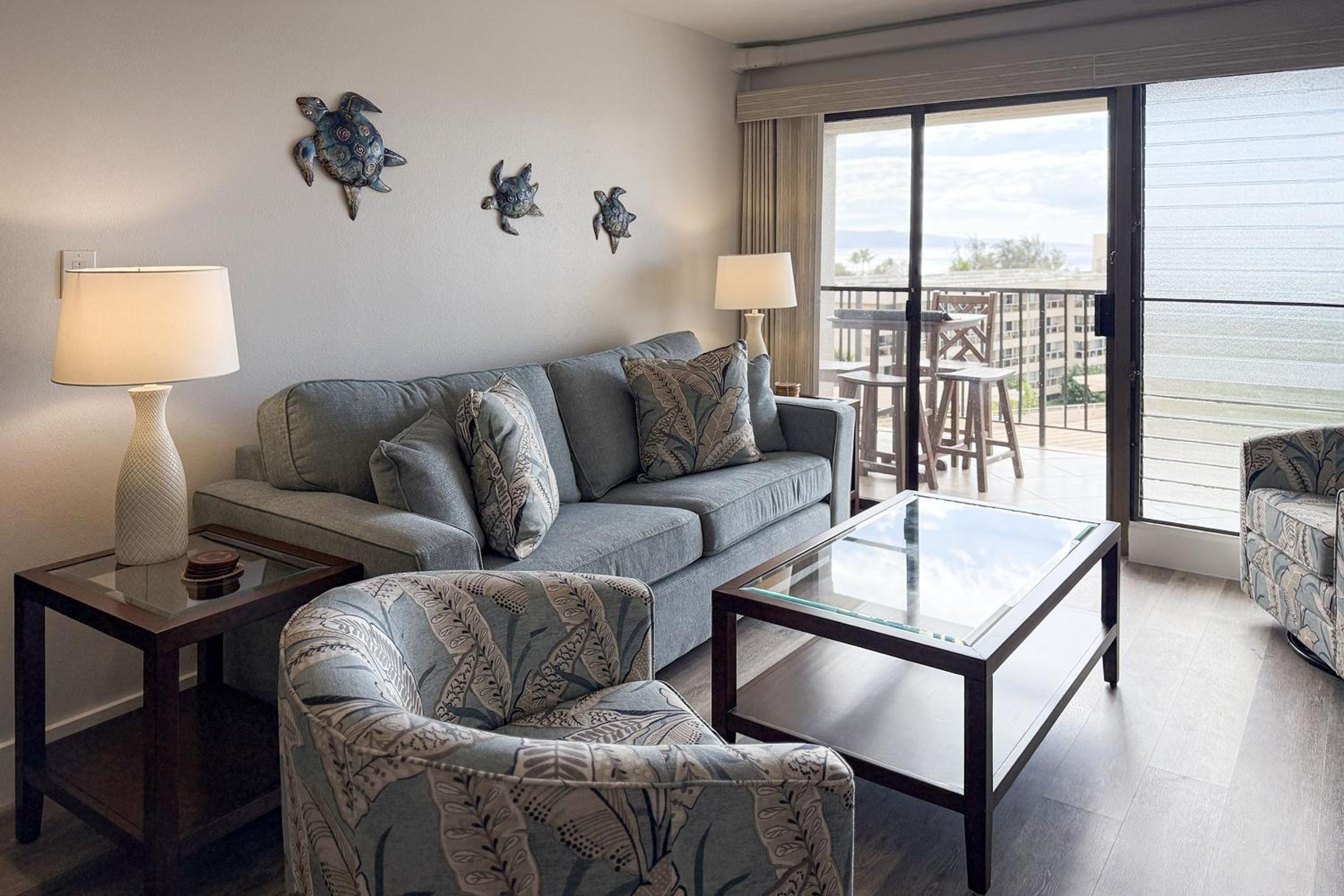 Kihei Akahi D-515: Newly Renovated Ocean View, No Carpet, 3 Zone Split AC, Wi-Fi