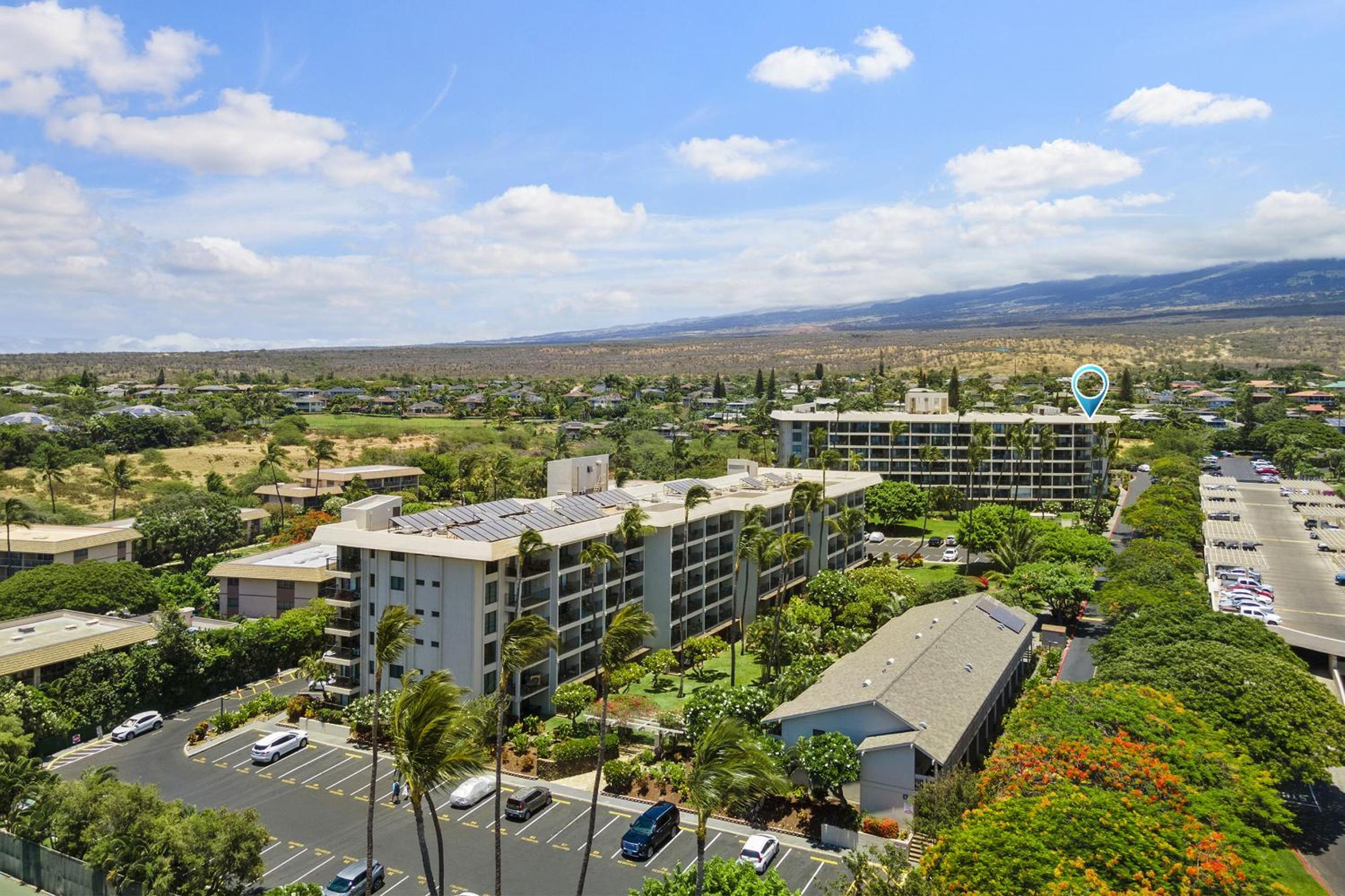 Kihei Akahi D-515: Newly Renovated Ocean View, No Carpet, 3 Zone Split AC, Wi-Fi
