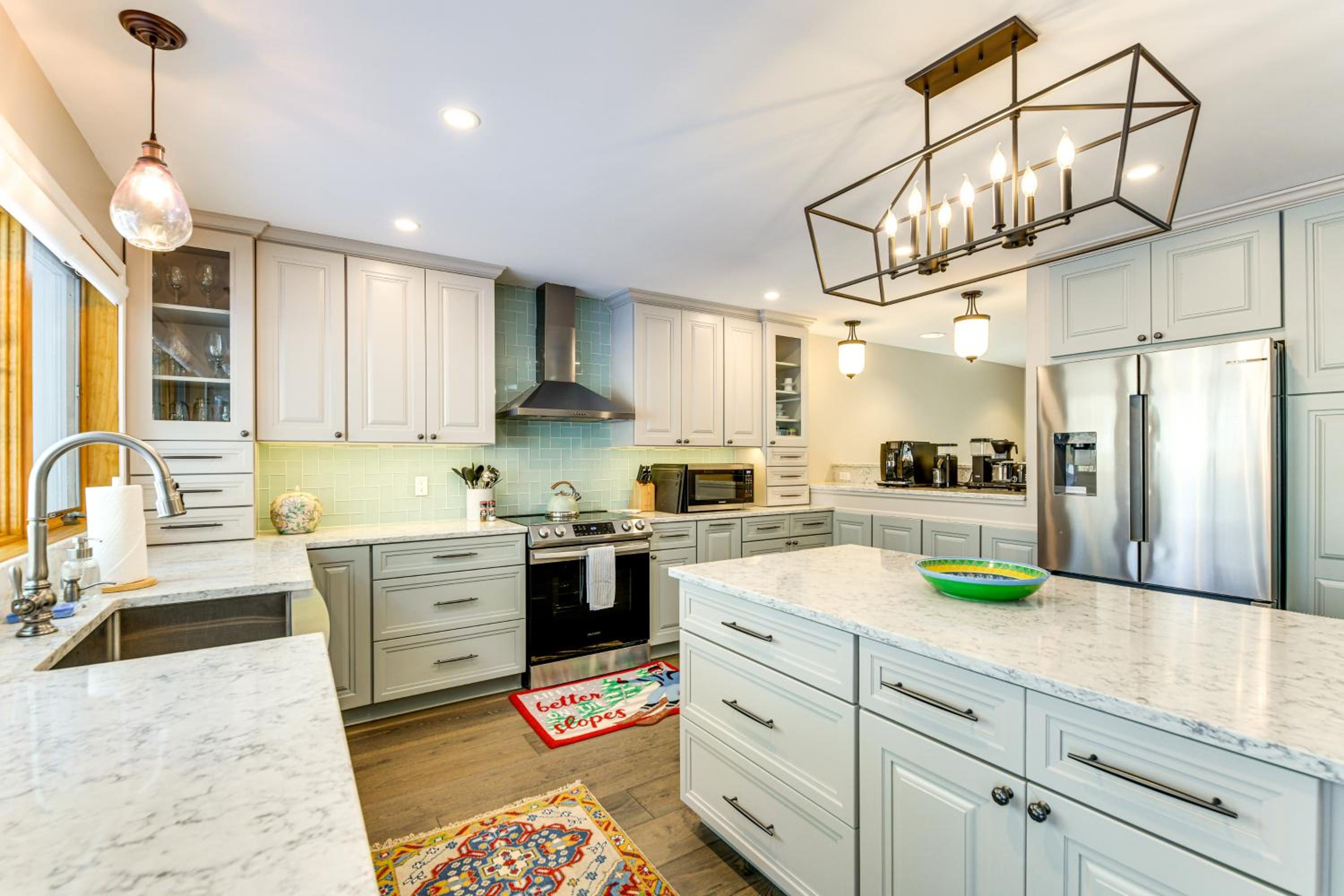 Shuttle to Slopes Mtn Condo Less Than 1 Mi to Sugarbush