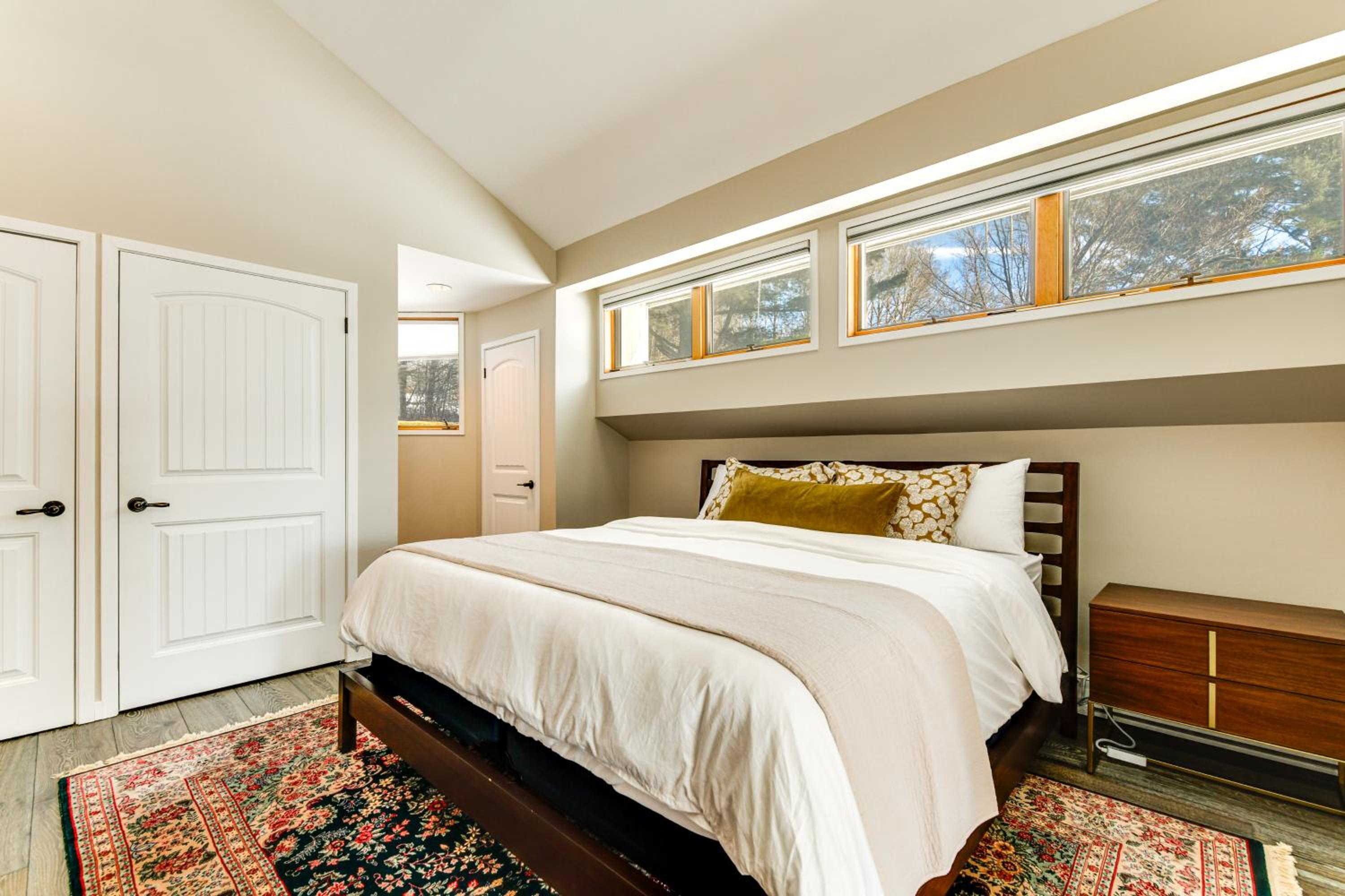 Shuttle to Slopes Mtn Condo Less Than 1 Mi to Sugarbush