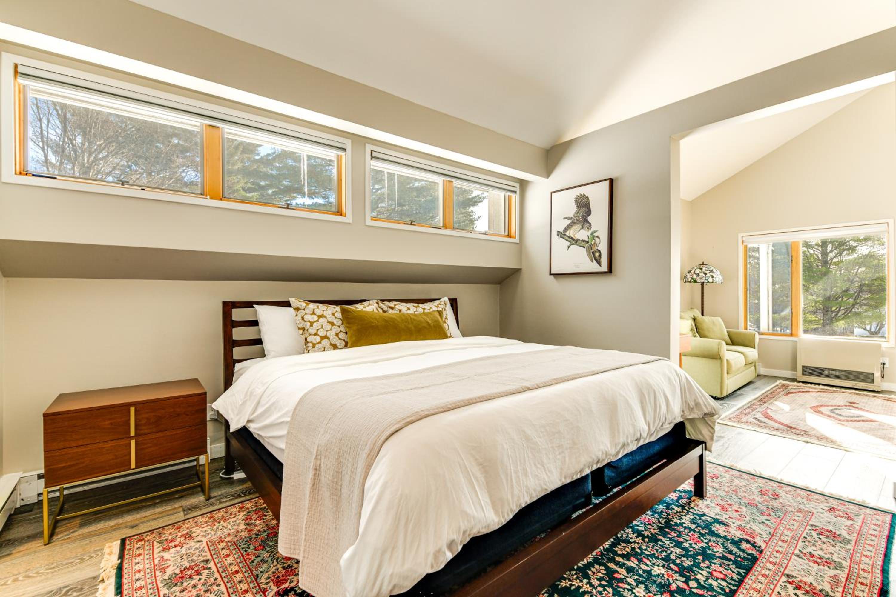 Shuttle to Slopes Mtn Condo Less Than 1 Mi to Sugarbush