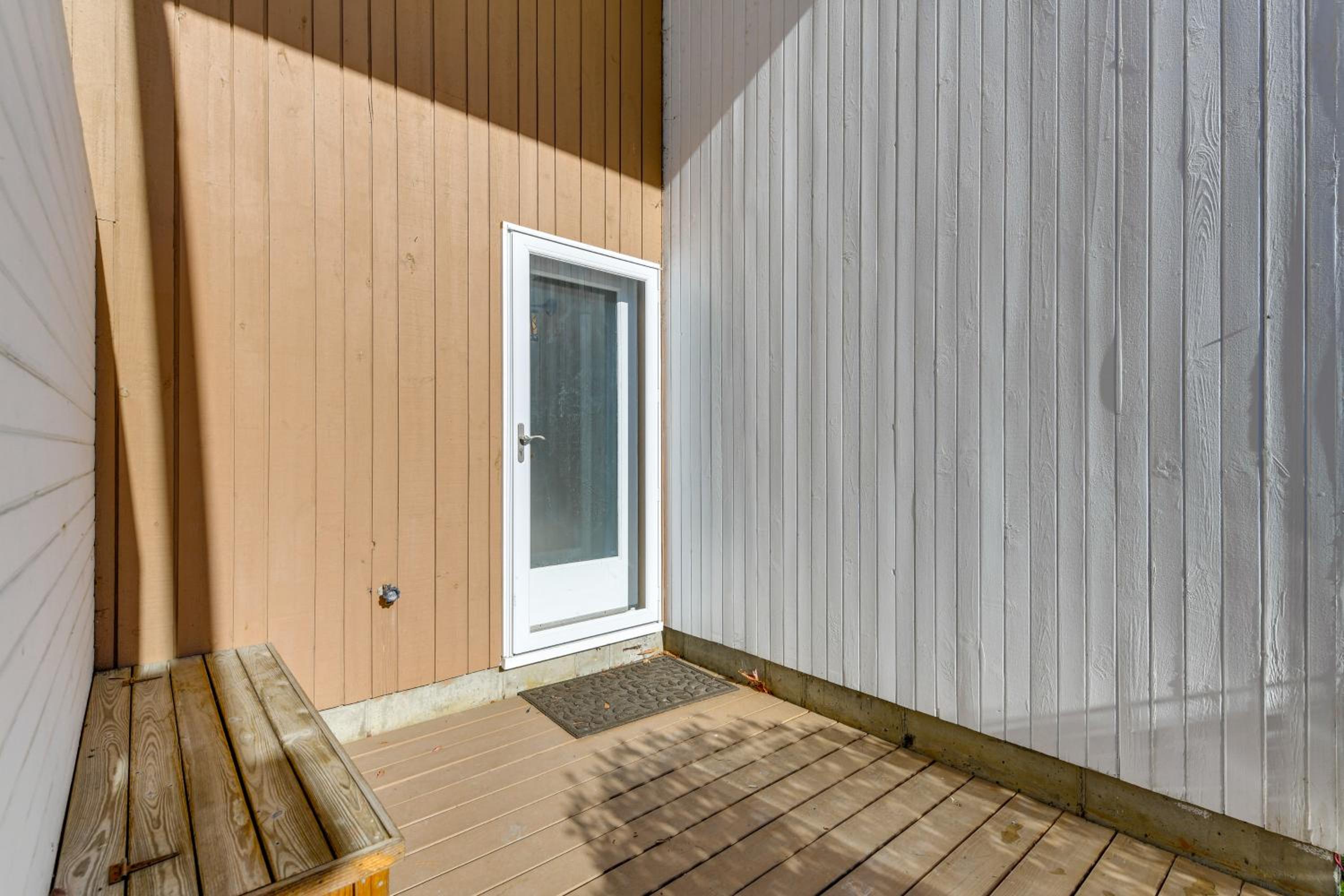 Shuttle to Slopes Mtn Condo Less Than 1 Mi to Sugarbush