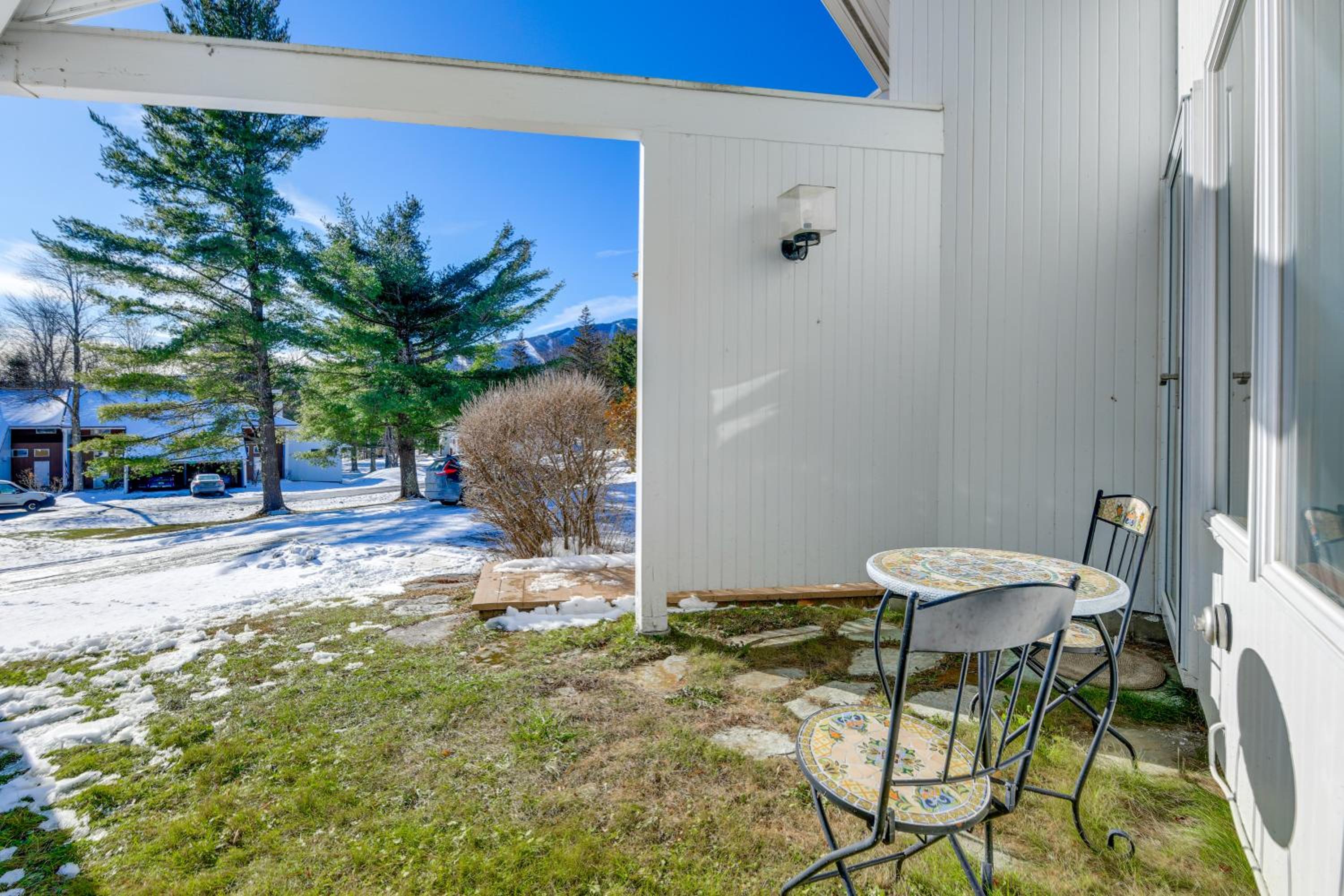Shuttle to Slopes Mtn Condo Less Than 1 Mi to Sugarbush