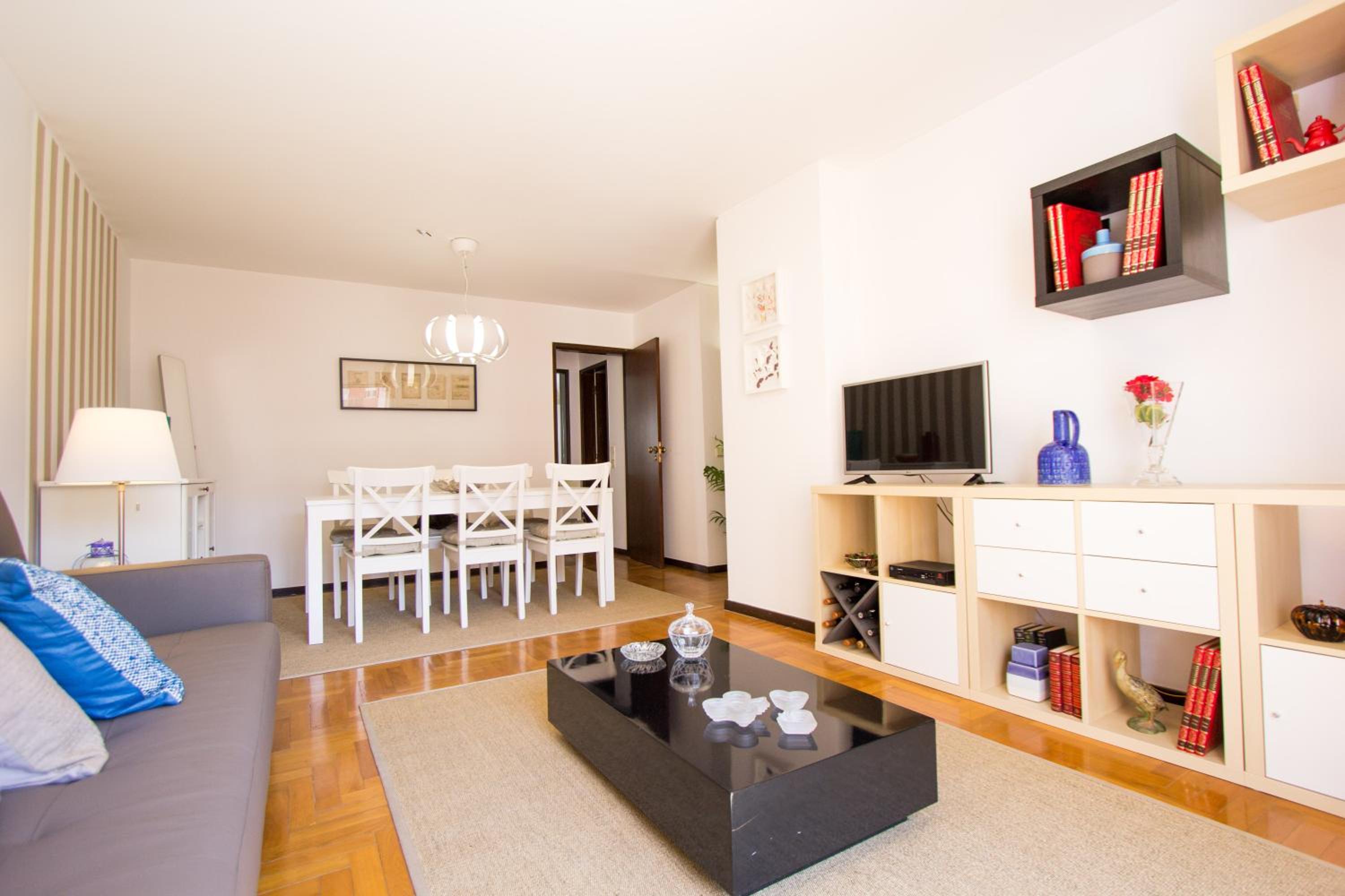 Spacious Apartment in Lisbon view 5