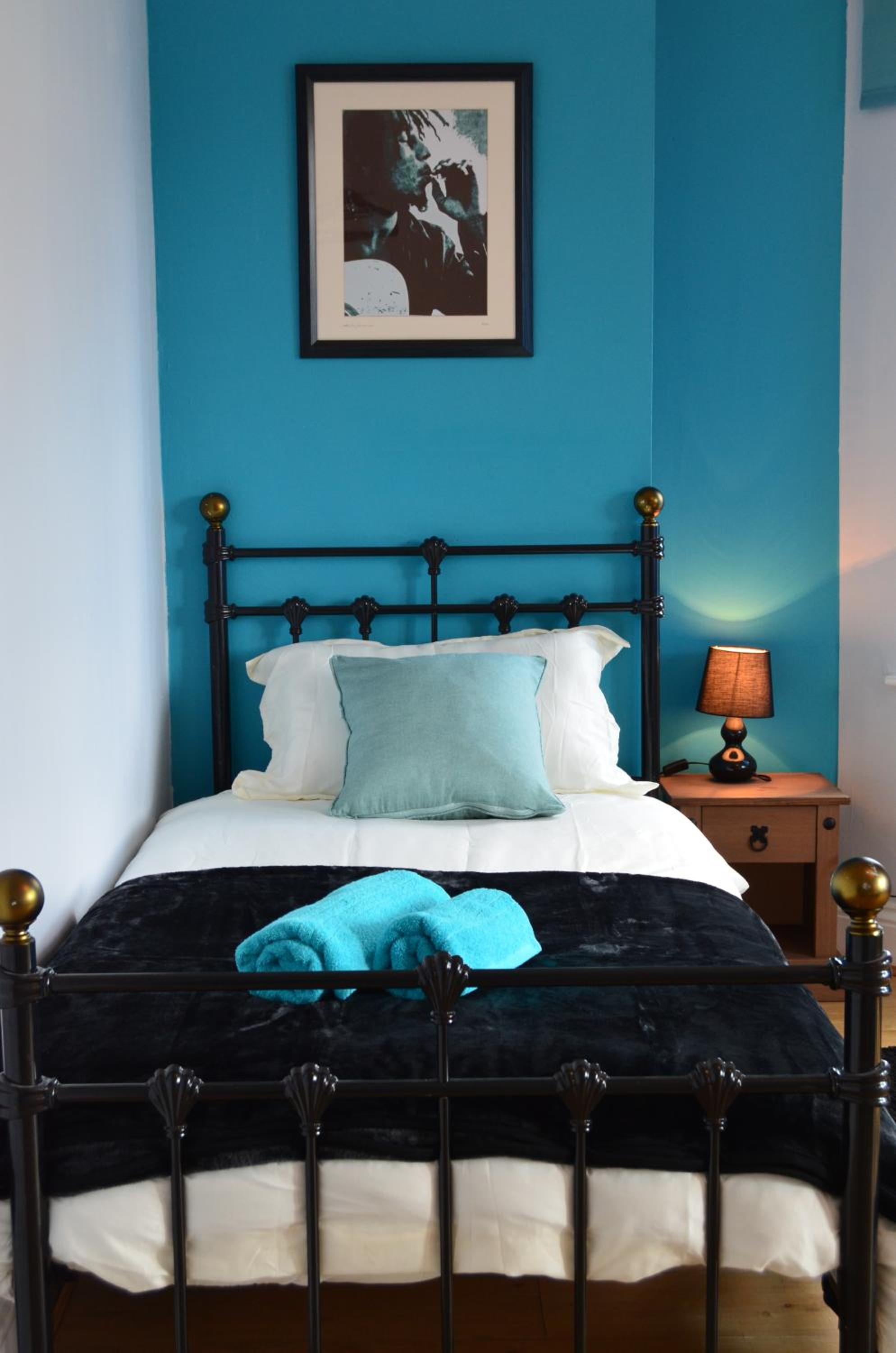Old Trafford Guest House