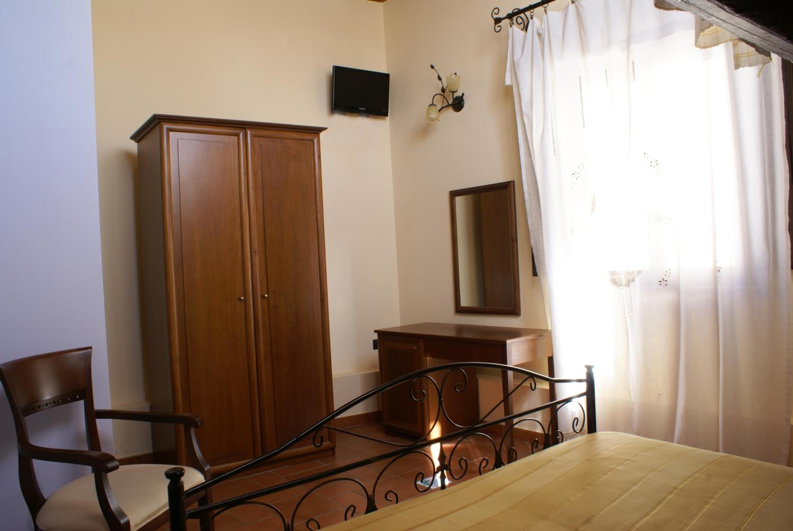 Photo 51
