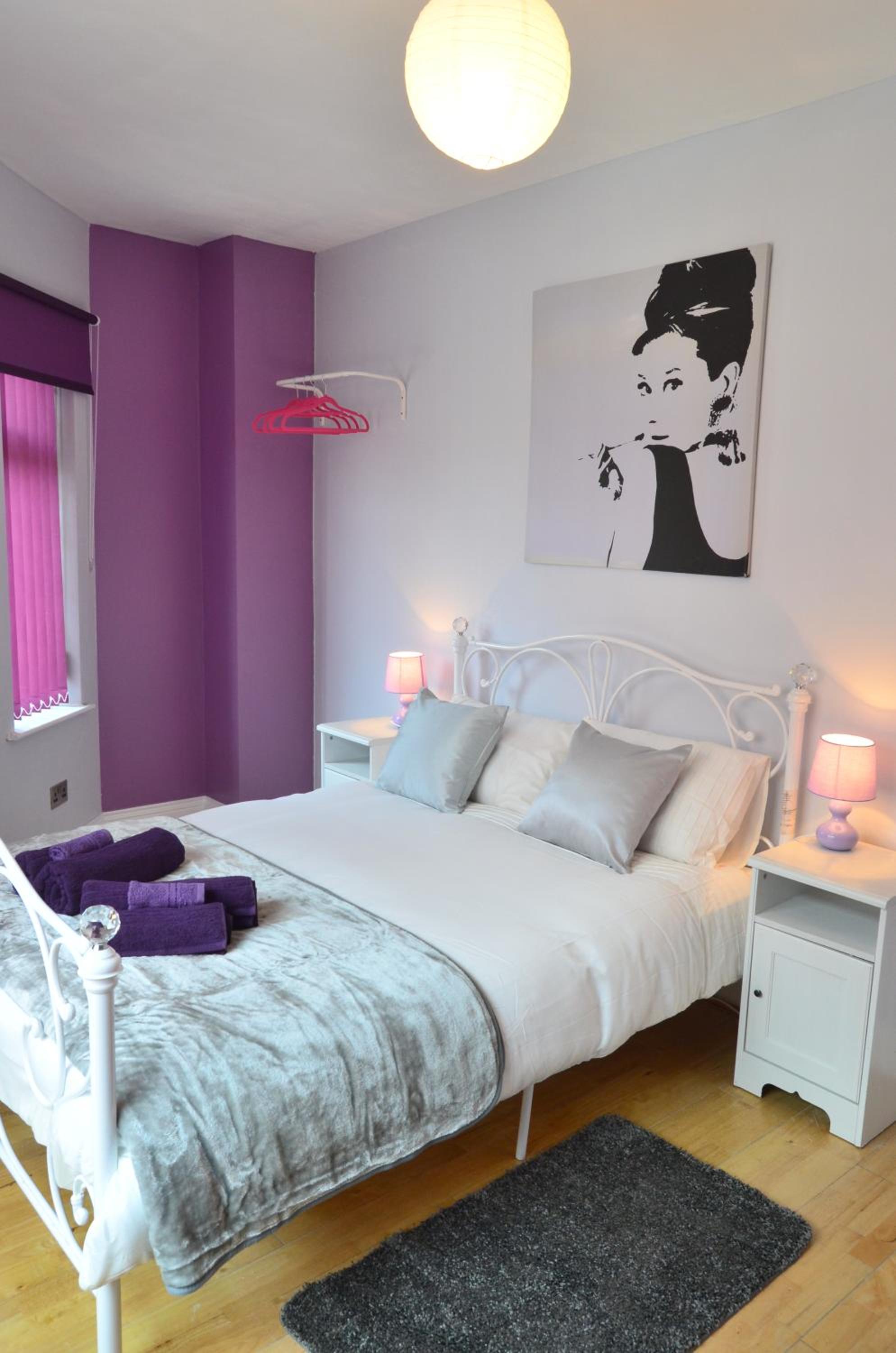Old Trafford Guest House