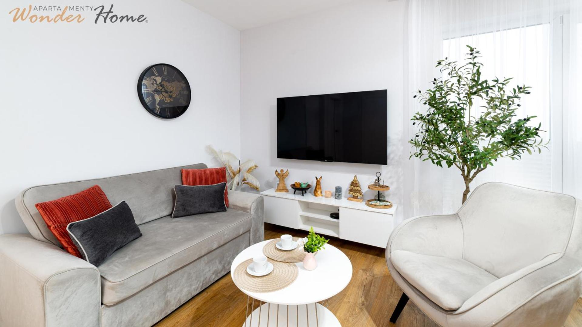 Wonder Home - Domki Hillside tuż przy stoku narciarskim - na terenie kompleksu plac zabaw i zewnętrzna siłownia, sklep, parking