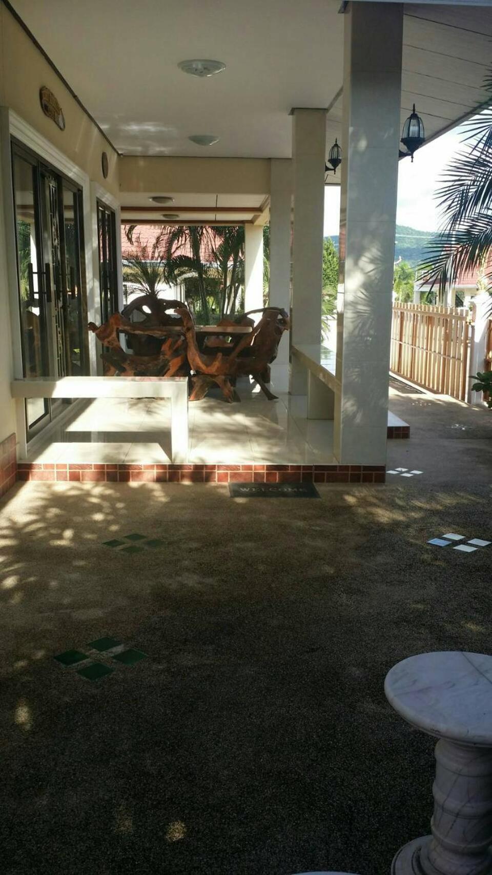 Photo 38