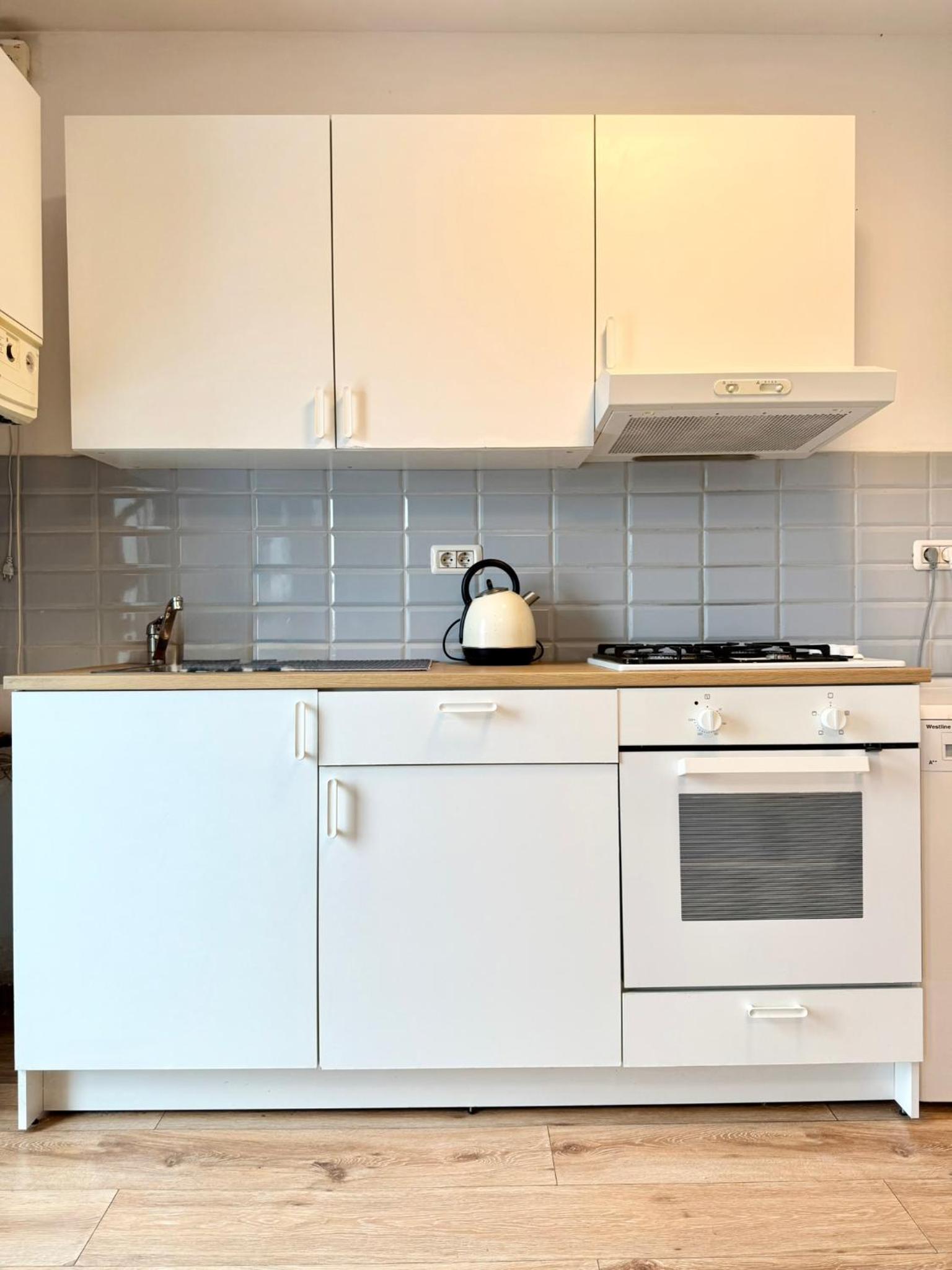 Panorama View Retreat - Elegant City Studio