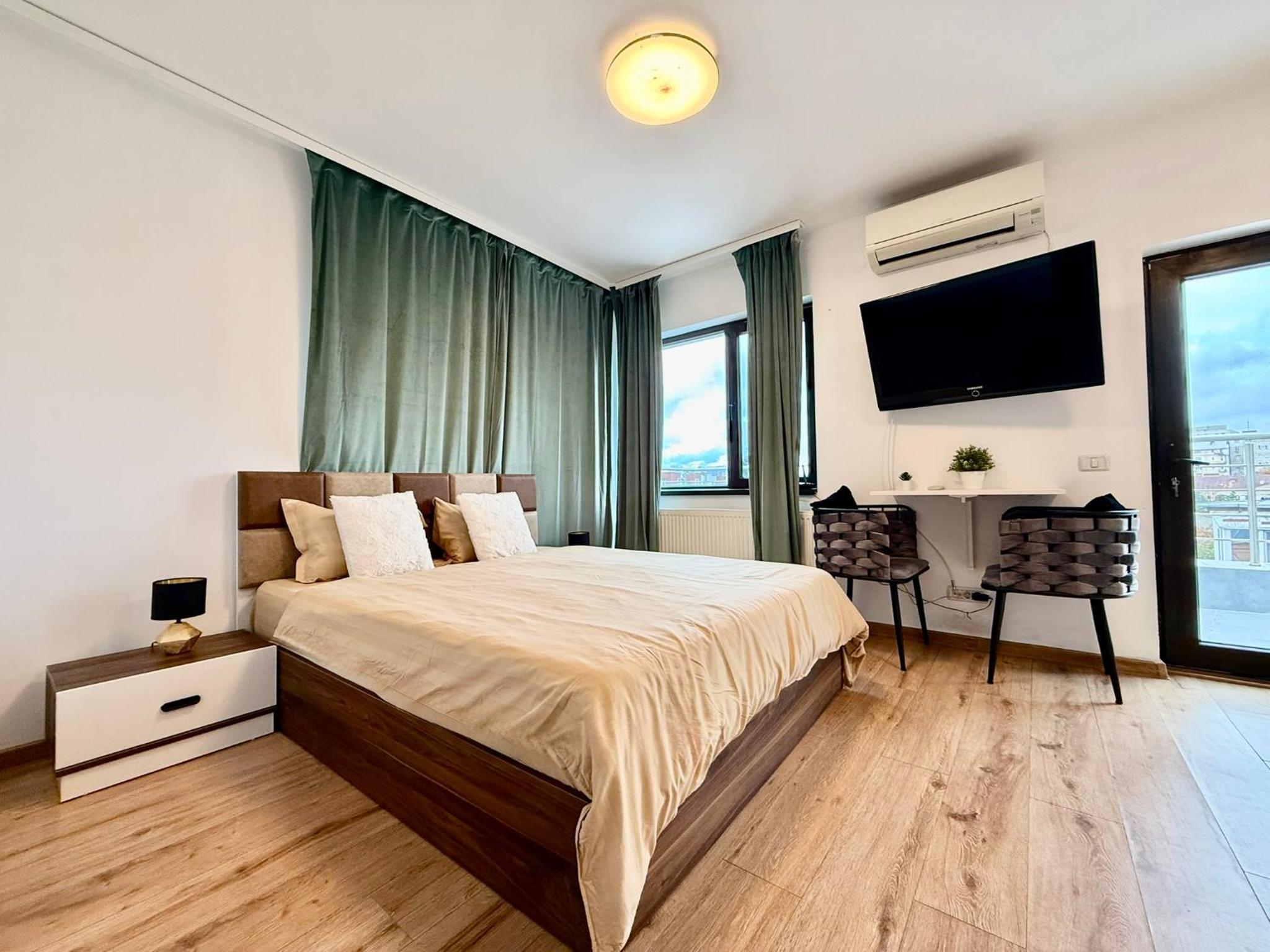 Panorama View Retreat - Elegant City Studio