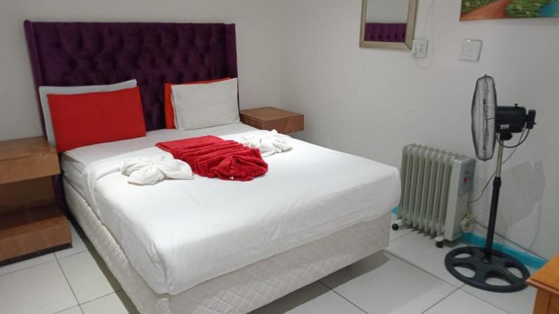 Goodwood Neo & Ruks guest house