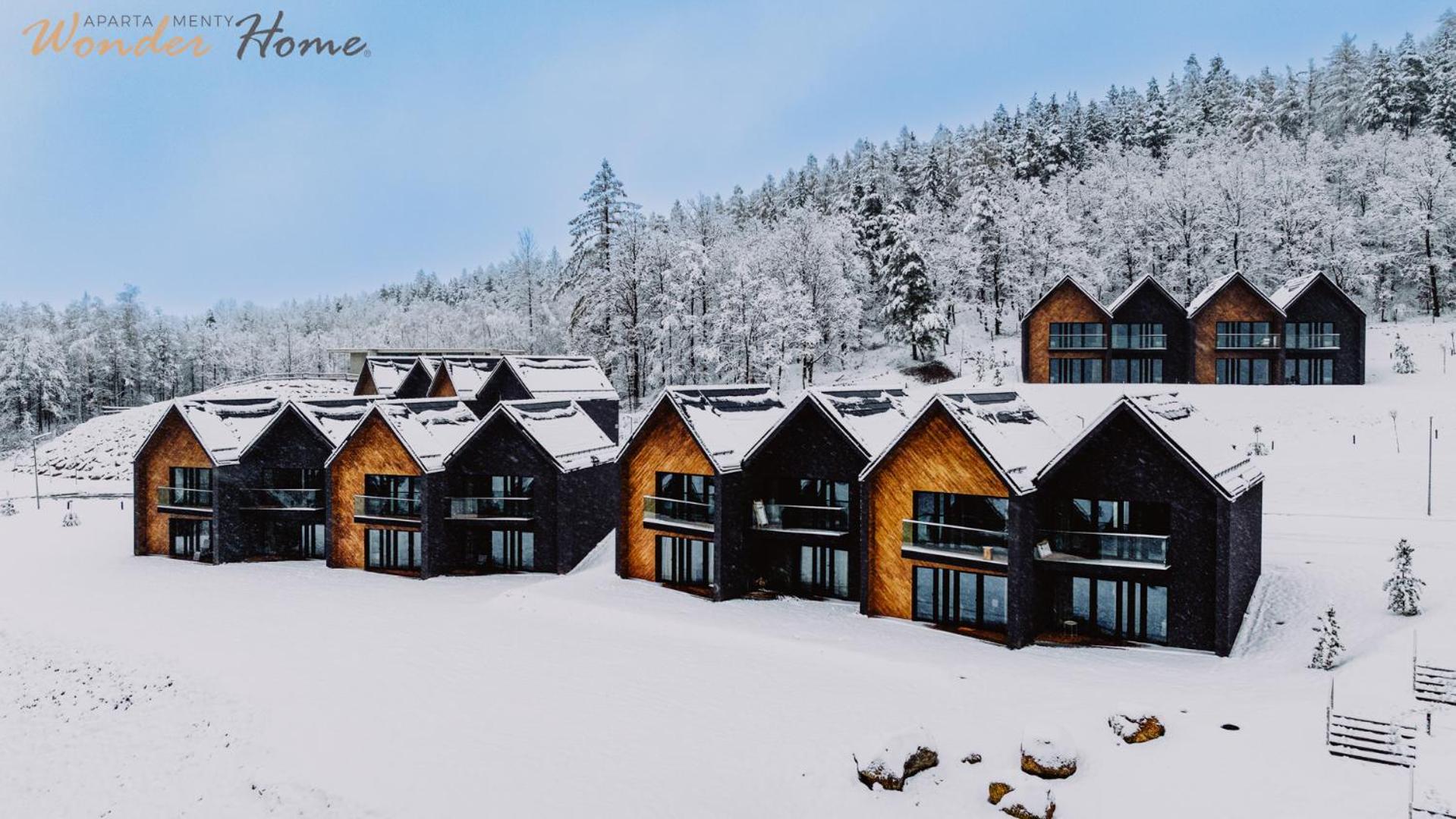 Wonder Hill - bajkowy widok na góry i zalew, strefa wellness na terenie kompleksu