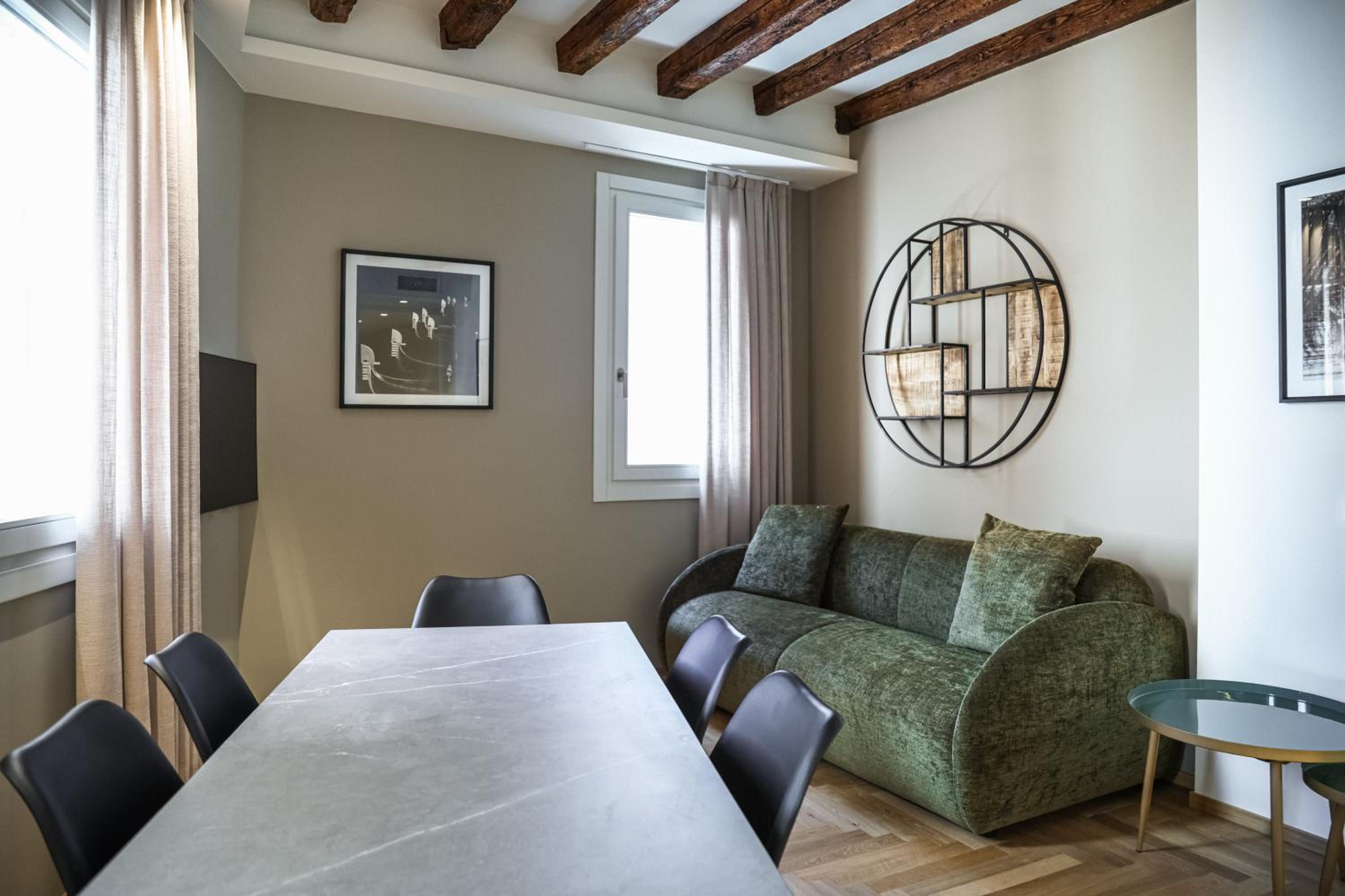 Feeling Venice Apartment