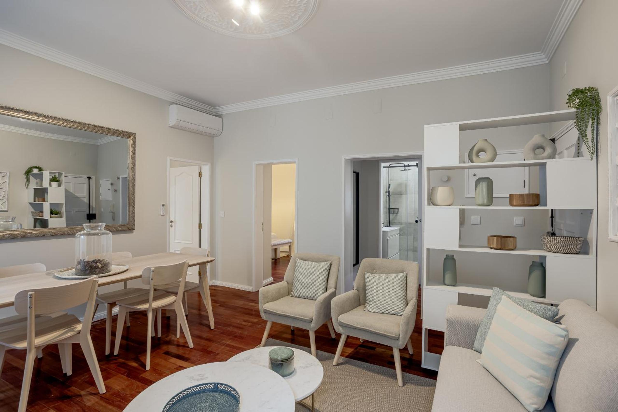 Bairro Alto Elegant by Homing