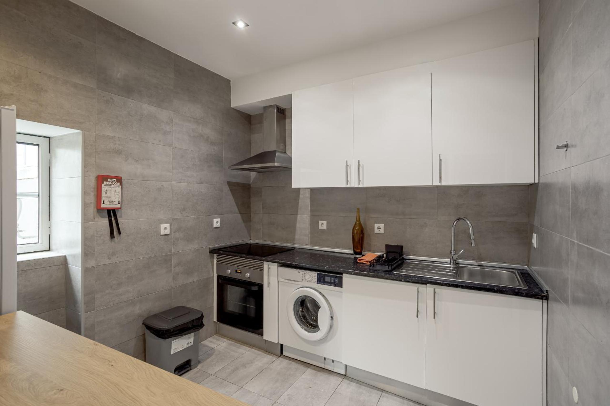 Bairro Alto Elegant by Homing