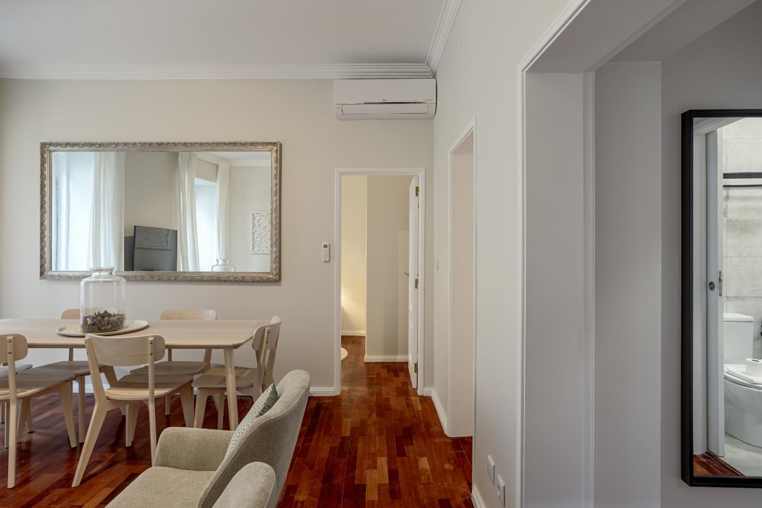 Bairro Alto Elegant by Homing