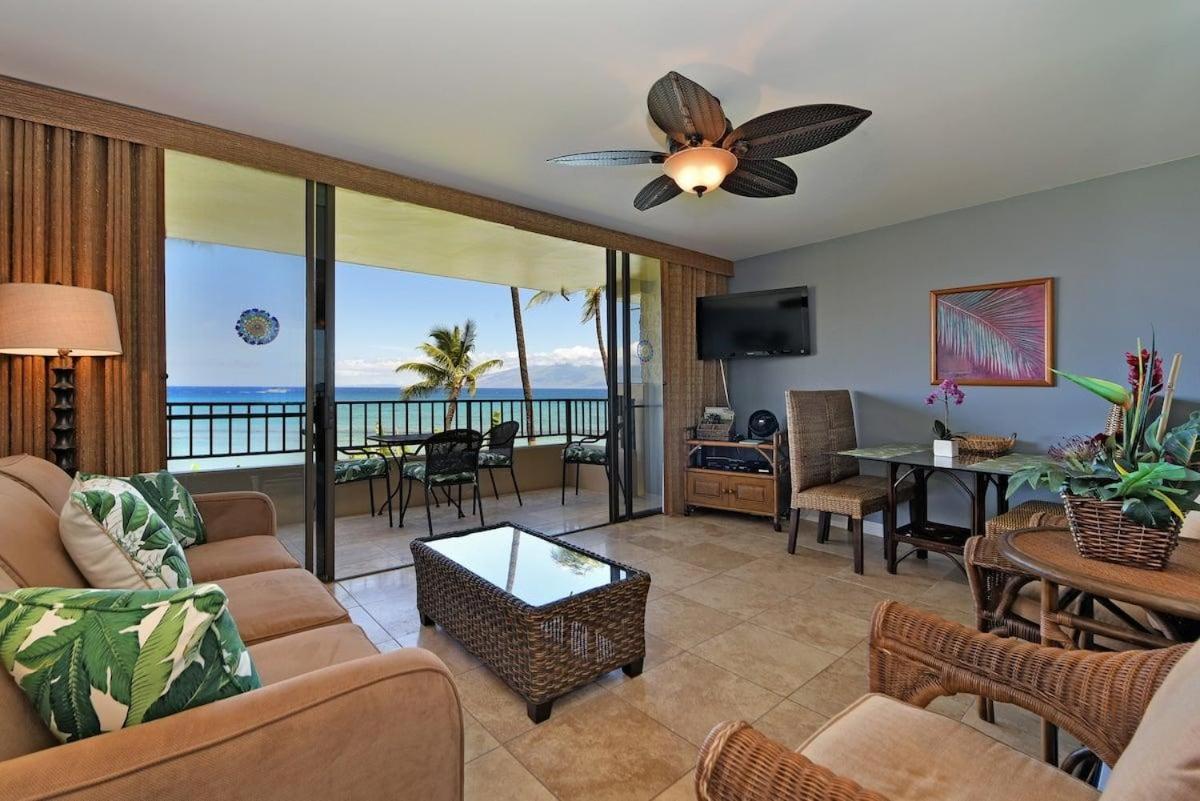 Paki Maui 207 · PM 207 BeachFront 1BD w Ocean View