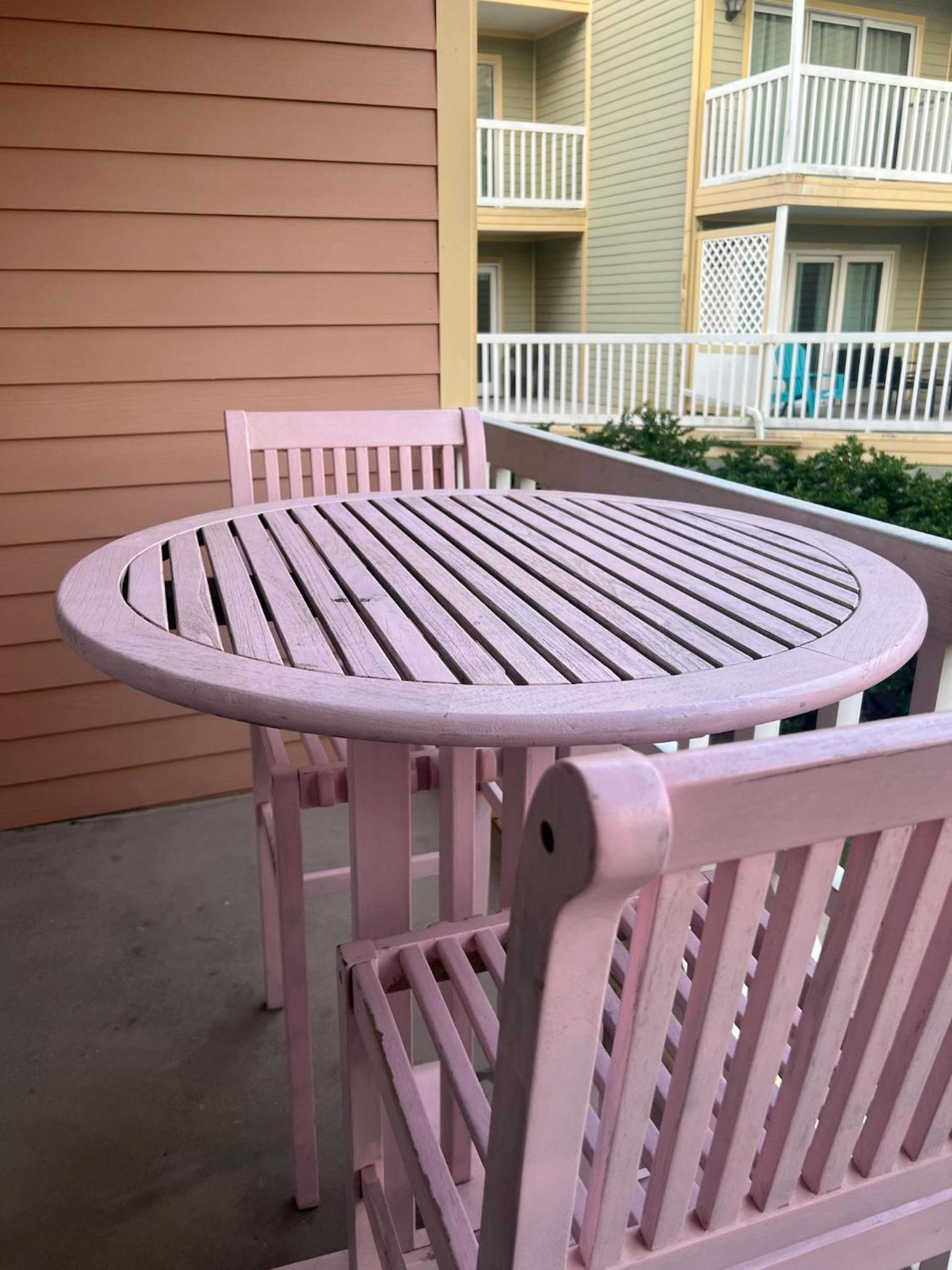 Ocean & Pool View - Hot Tubs - 2 Pools - Gym - Tennis ct - on seawall - Shoreline Stays 08