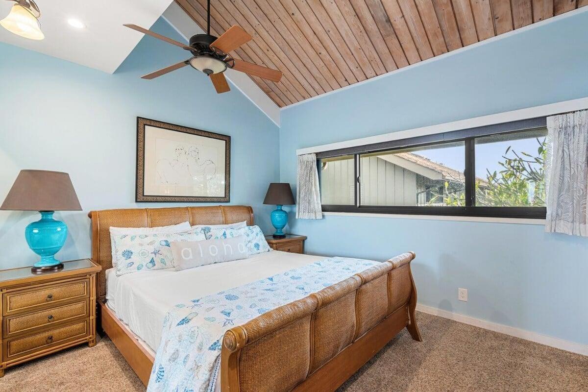 Kahana Village 3 · KHV 3 Remodeled 2BD Condo with Oceanfront Lan