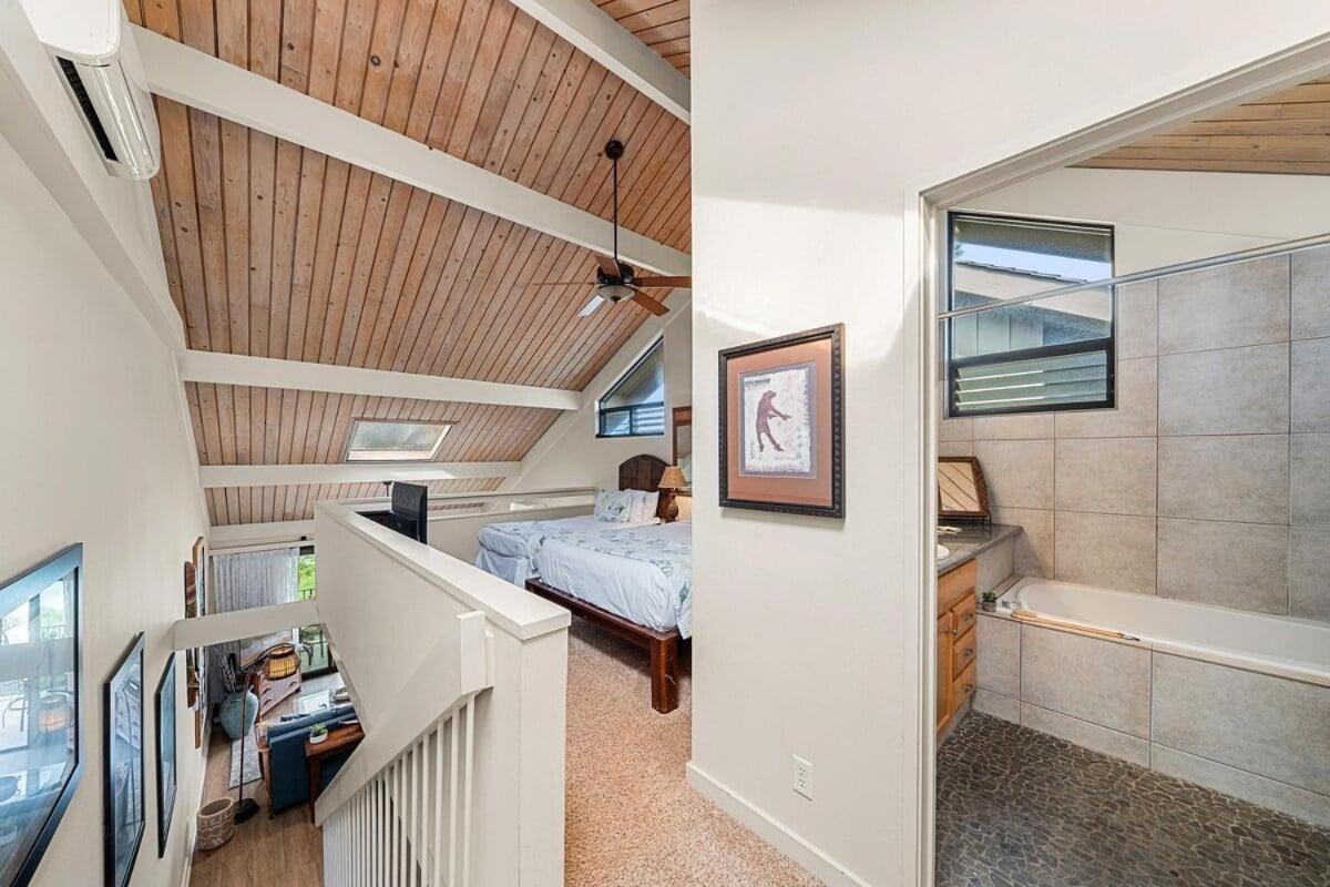 Kahana Village 3 · KHV 3 Remodeled 2BD Condo with Oceanfront Lan