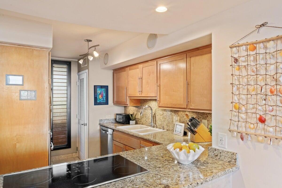 Kahana Villa E706 · KV E706 Breathtaking Oceanview 2BD With Cent