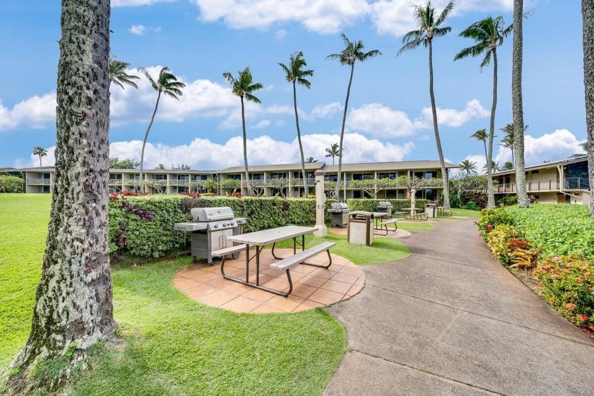 Napili Shores D126 · NSD126 Cozy Studio Steps to Beach