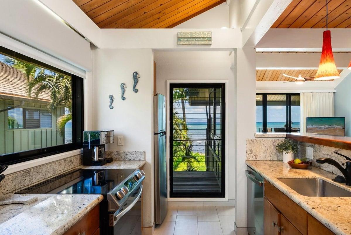 Kahana Village 32 · KHV 32 Direct Oceanfront Views Remodeled 2BD