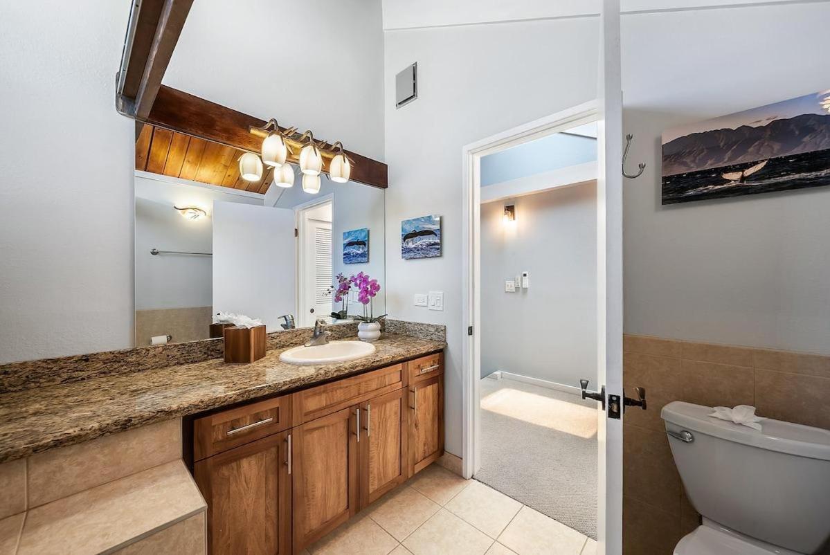 Kahana Village 32 · KHV 32 Direct Oceanfront Views Remodeled 2BD