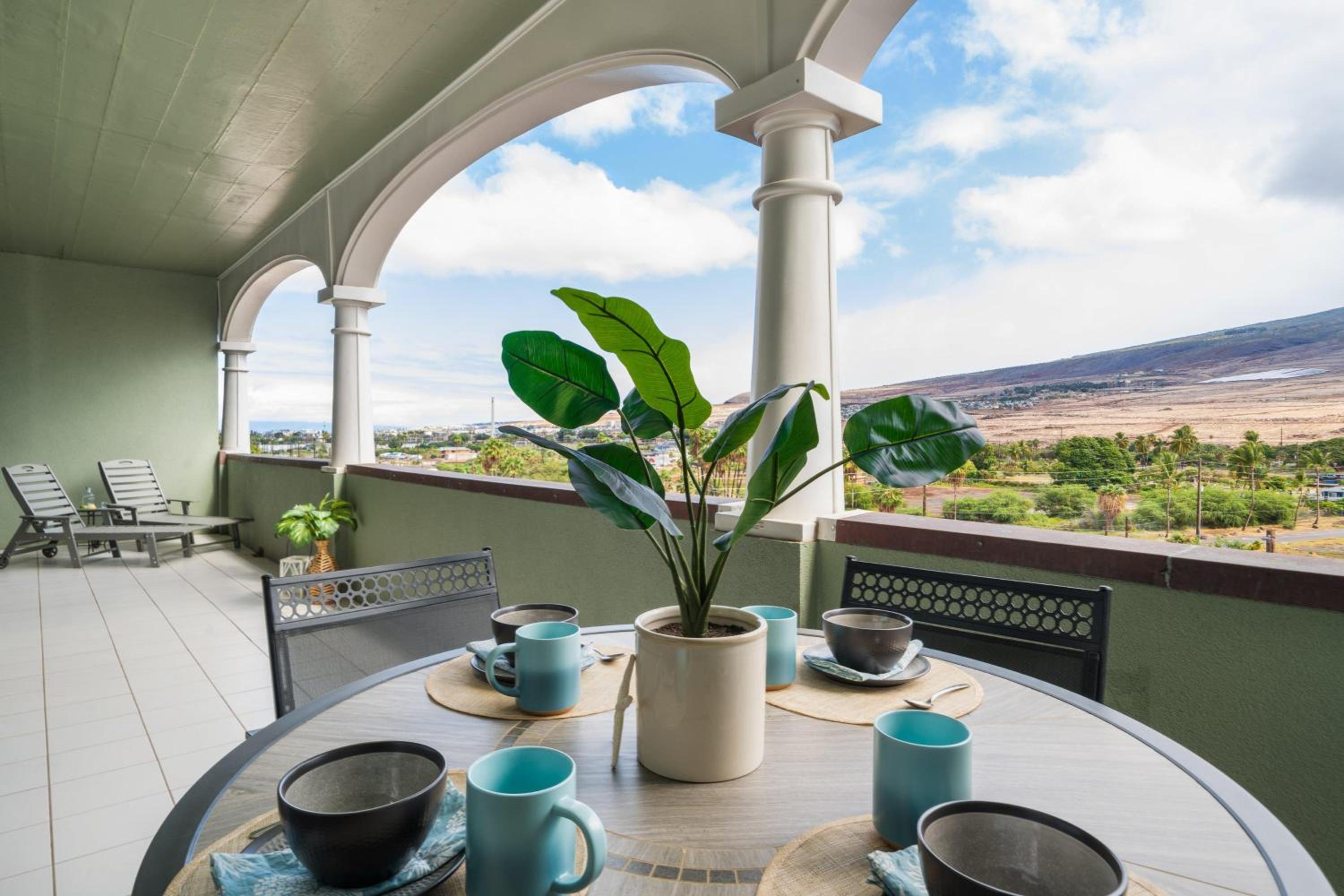 Lahaina Shores PH4 · LS PH4 Breathtaking Panoramic Mountain View