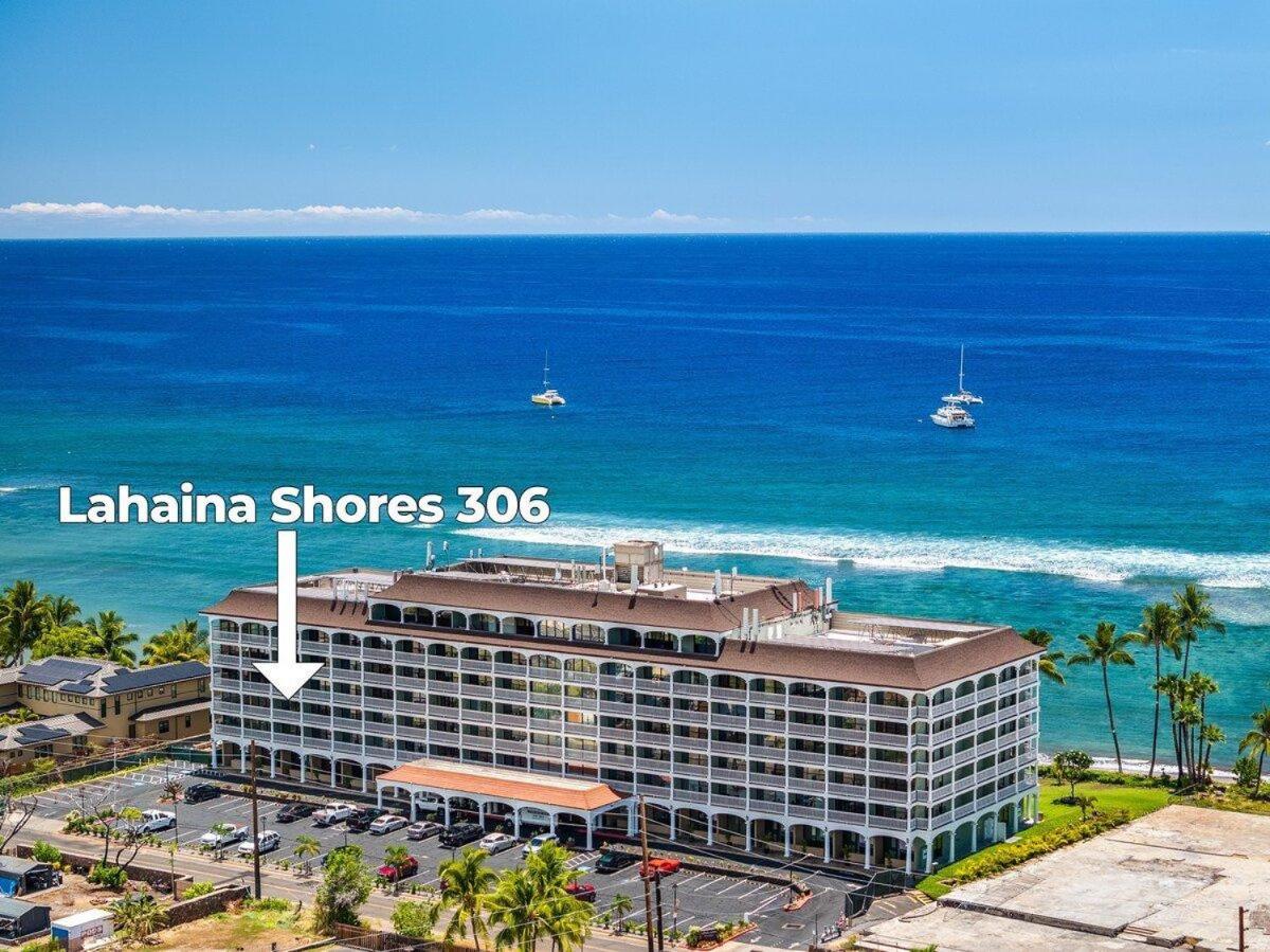 Lahaina Shores 306 · LS 306 Dream Maui Studio by the Beach Pool